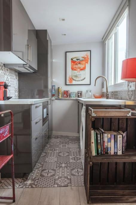 Cozy Penthouse Studio with Private Rooftop Terrace