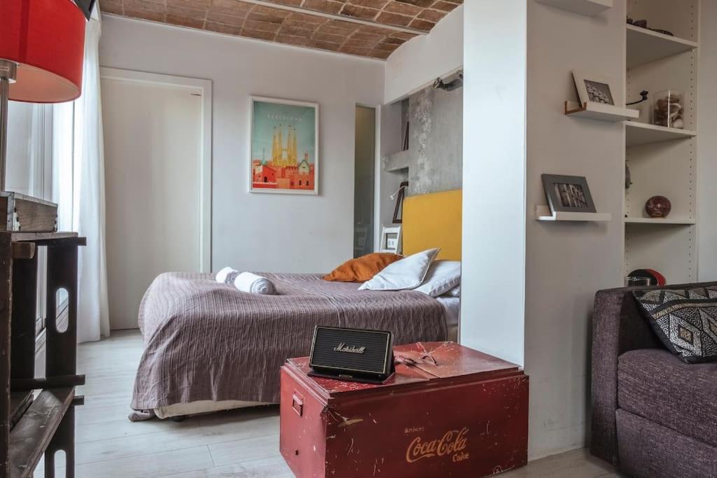 Cozy Penthouse Studio with Private Rooftop Terrace