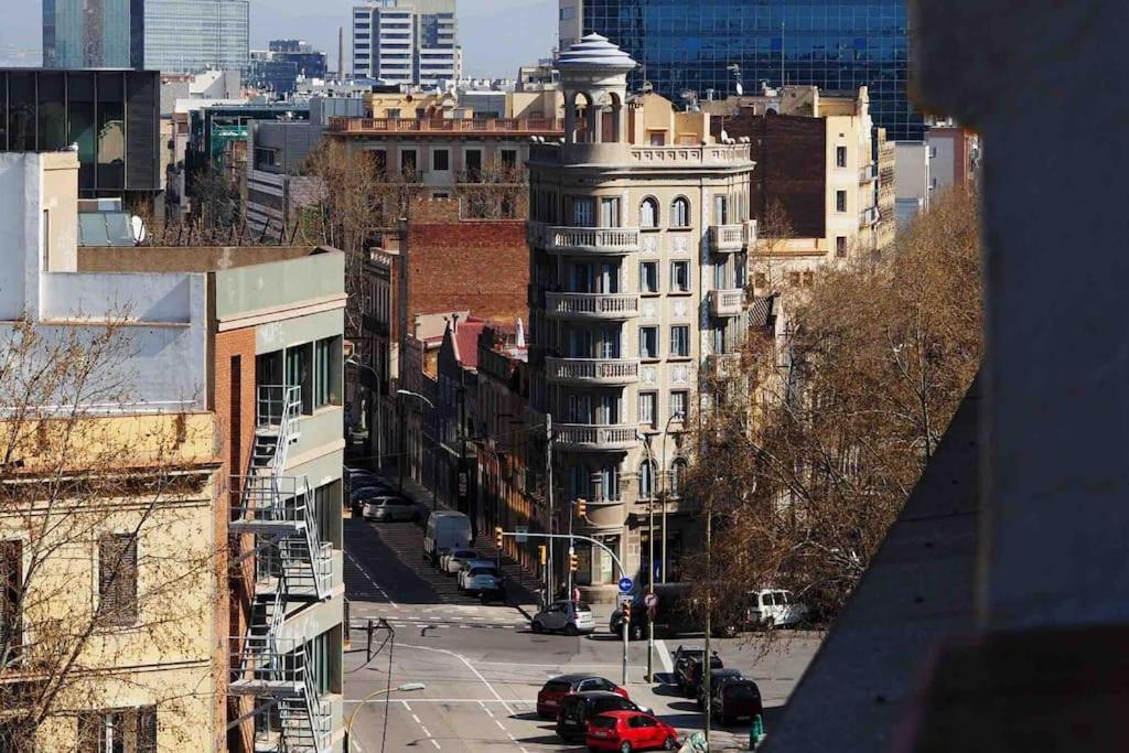 Cozy Penthouse Studio with Private Rooftop Terrace