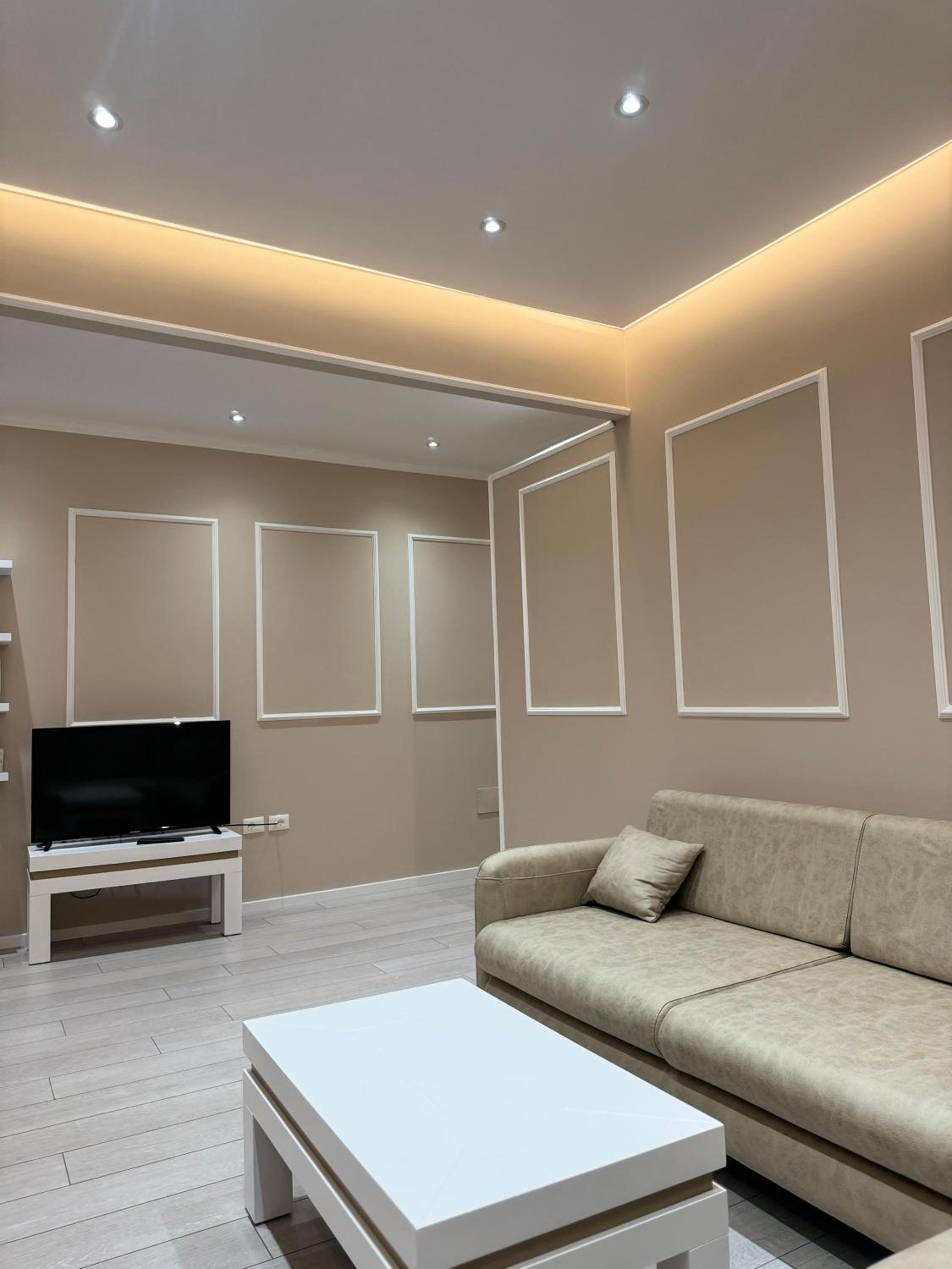 SUN TOWER LUXURY SUITE-VIEW FROM of TIRANA CENTER