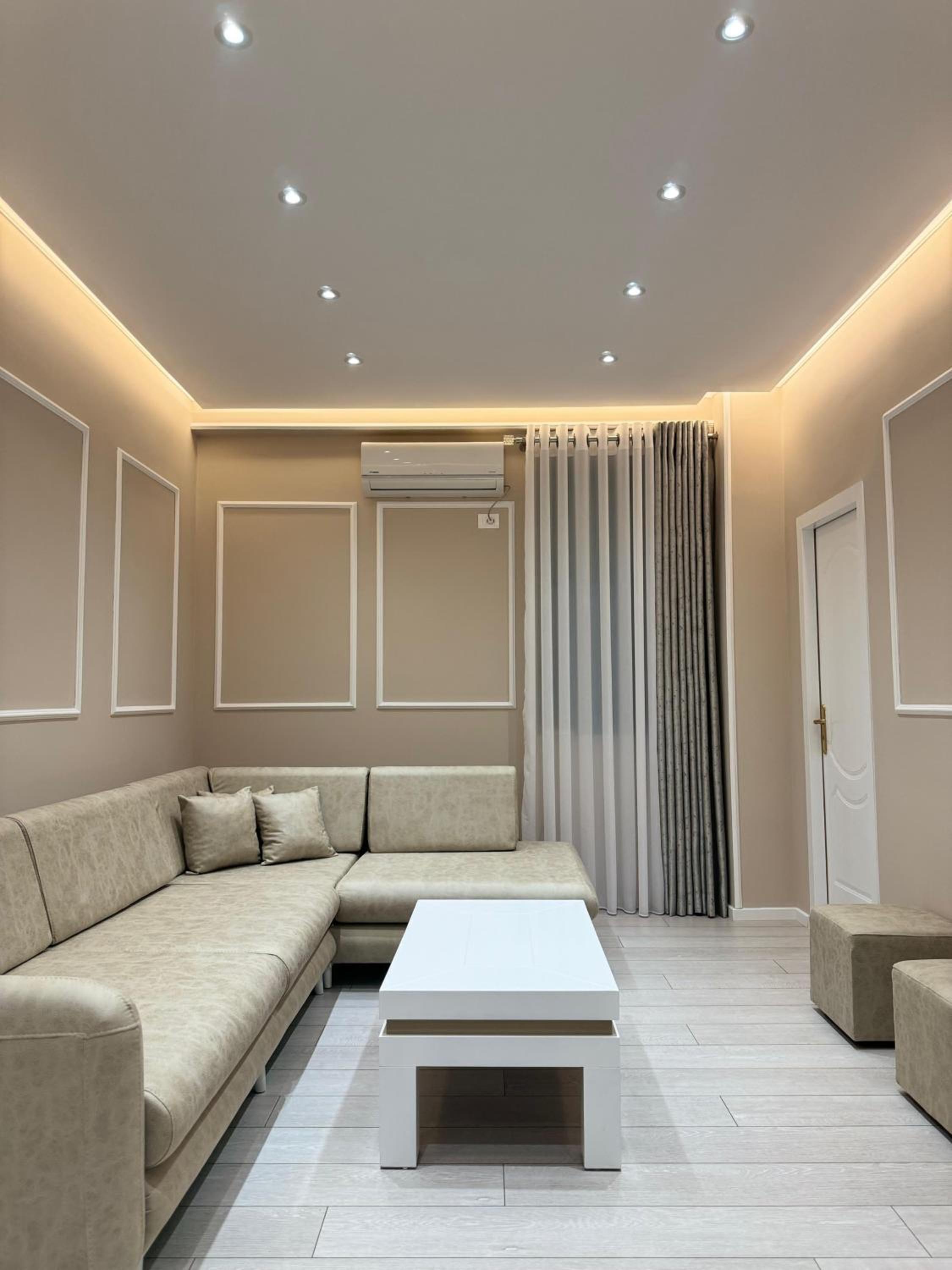 SUN TOWER LUXURY SUITE-VIEW FROM of TIRANA CENTER