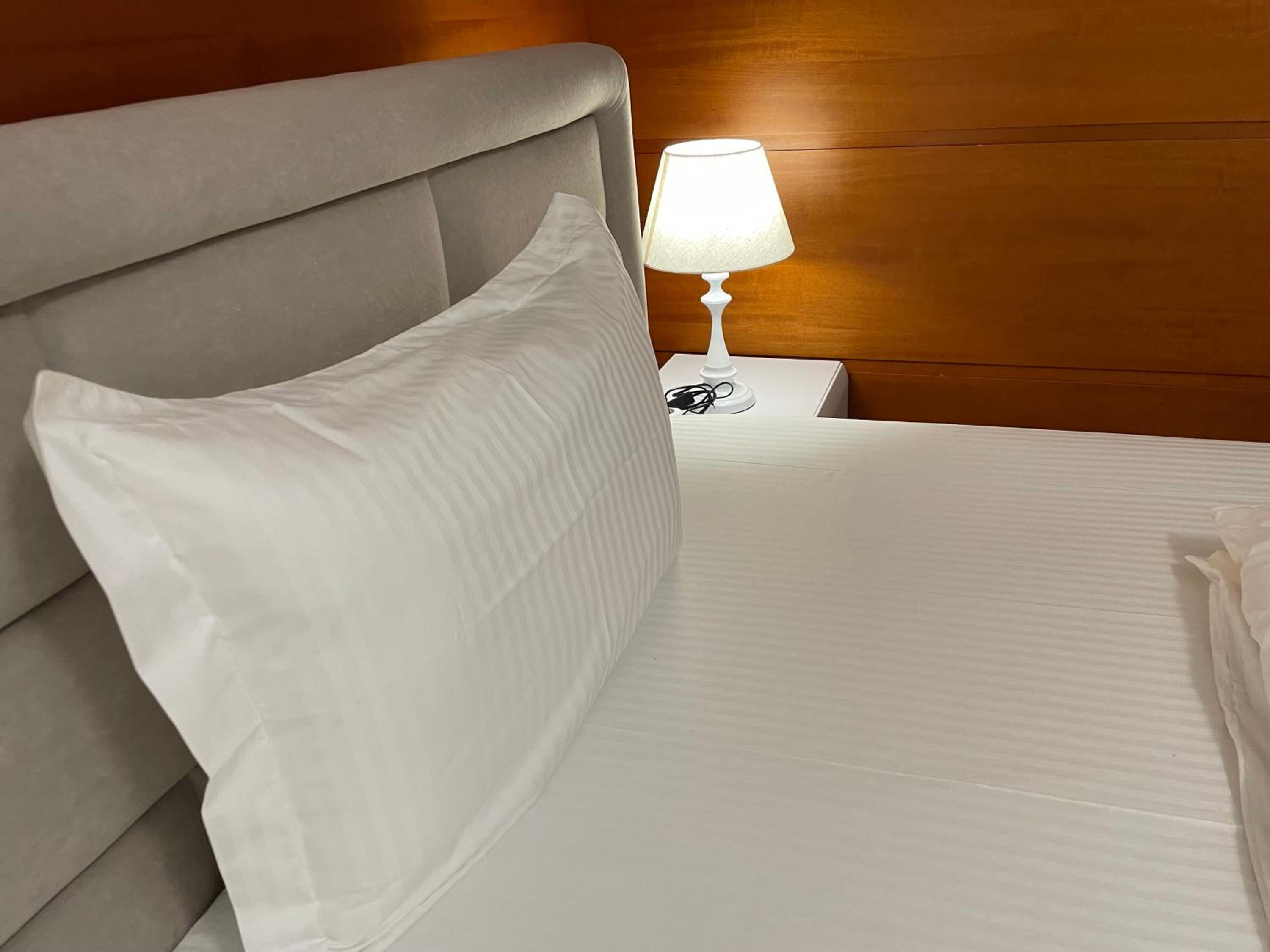 SUN TOWER LUXURY SUITE-VIEW FROM of TIRANA CENTER