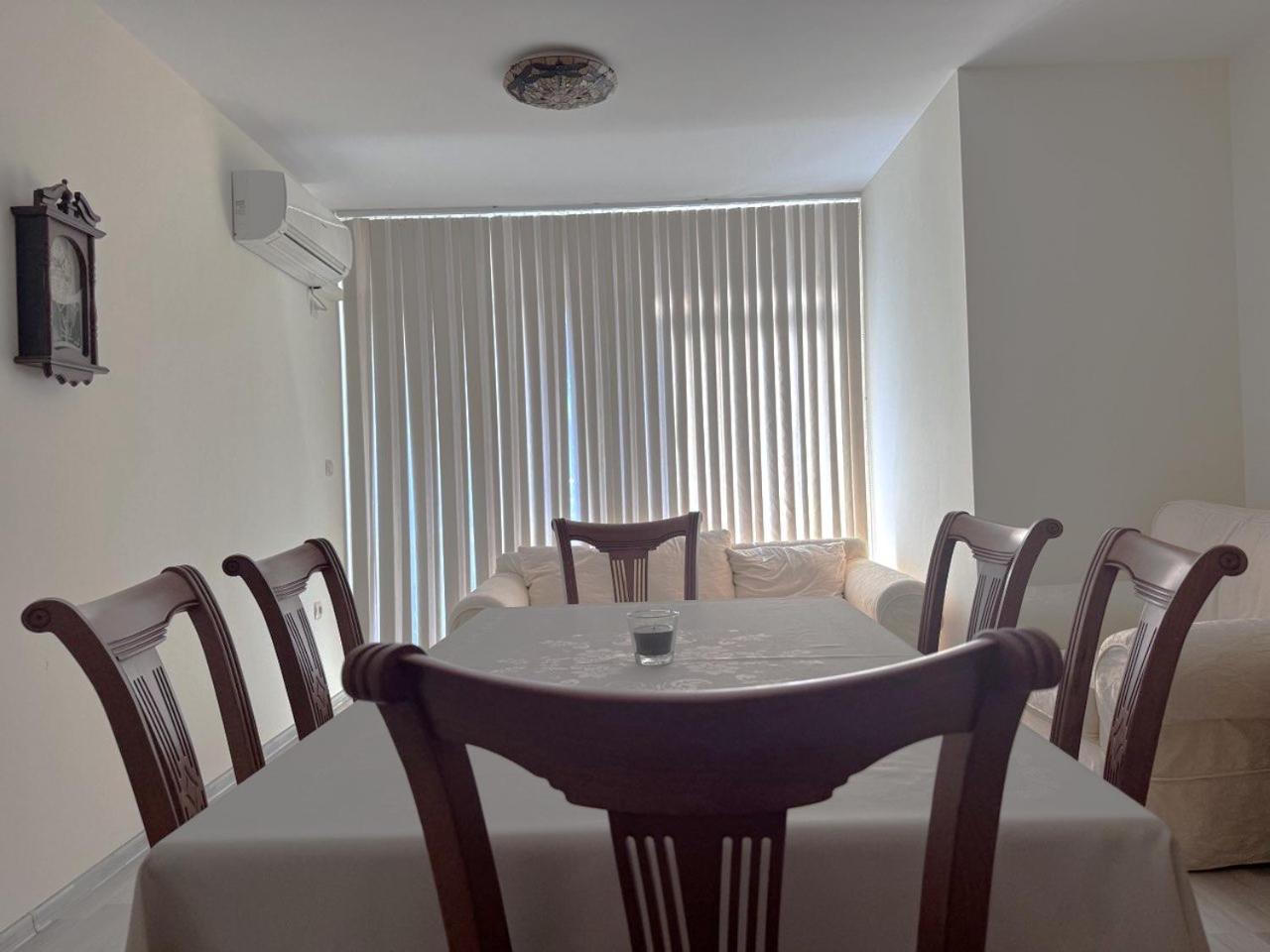 VANITY Apartments