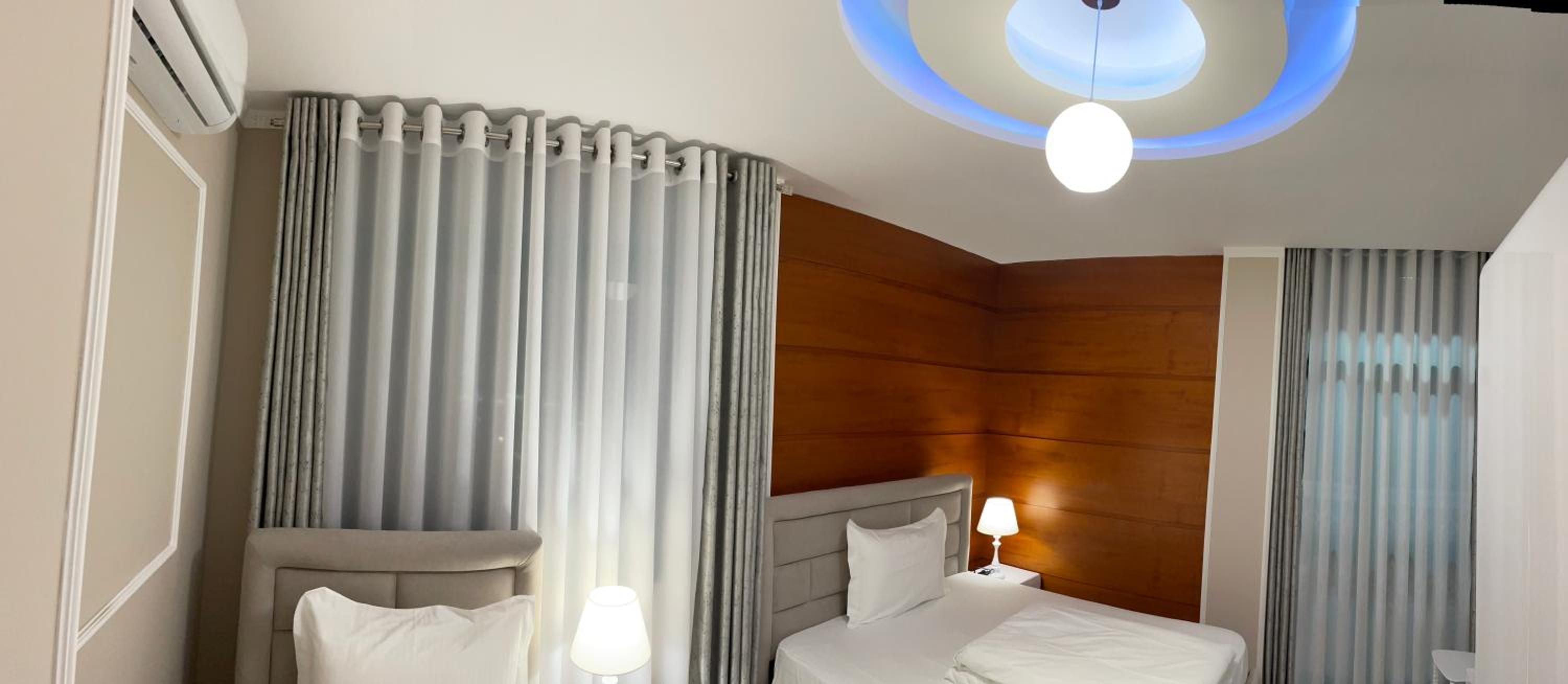 SUN TOWER LUXURY SUITE-VIEW FROM of TIRANA CENTER