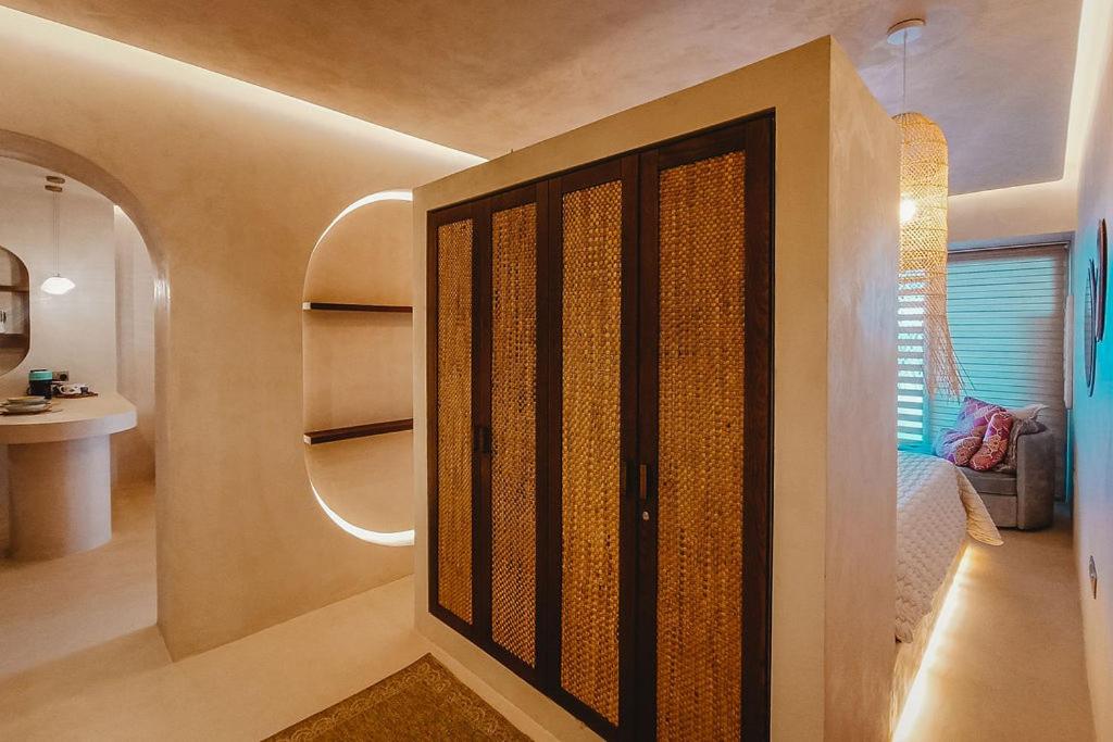 Q Coconuts Seaside Suites
