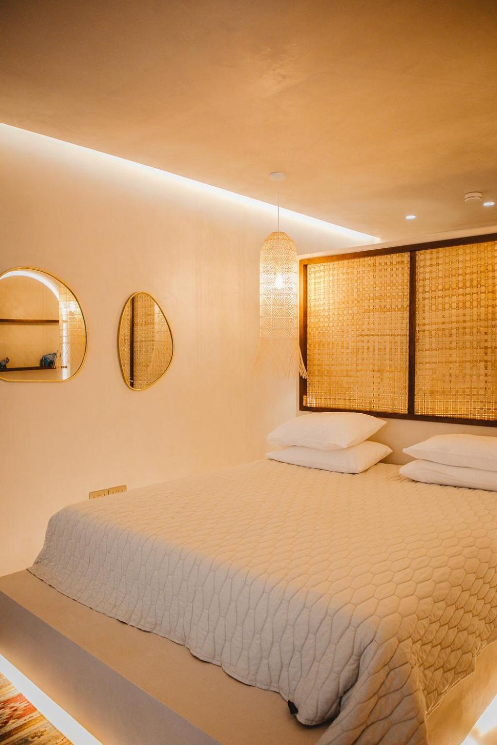 Q Coconuts Seaside Suites