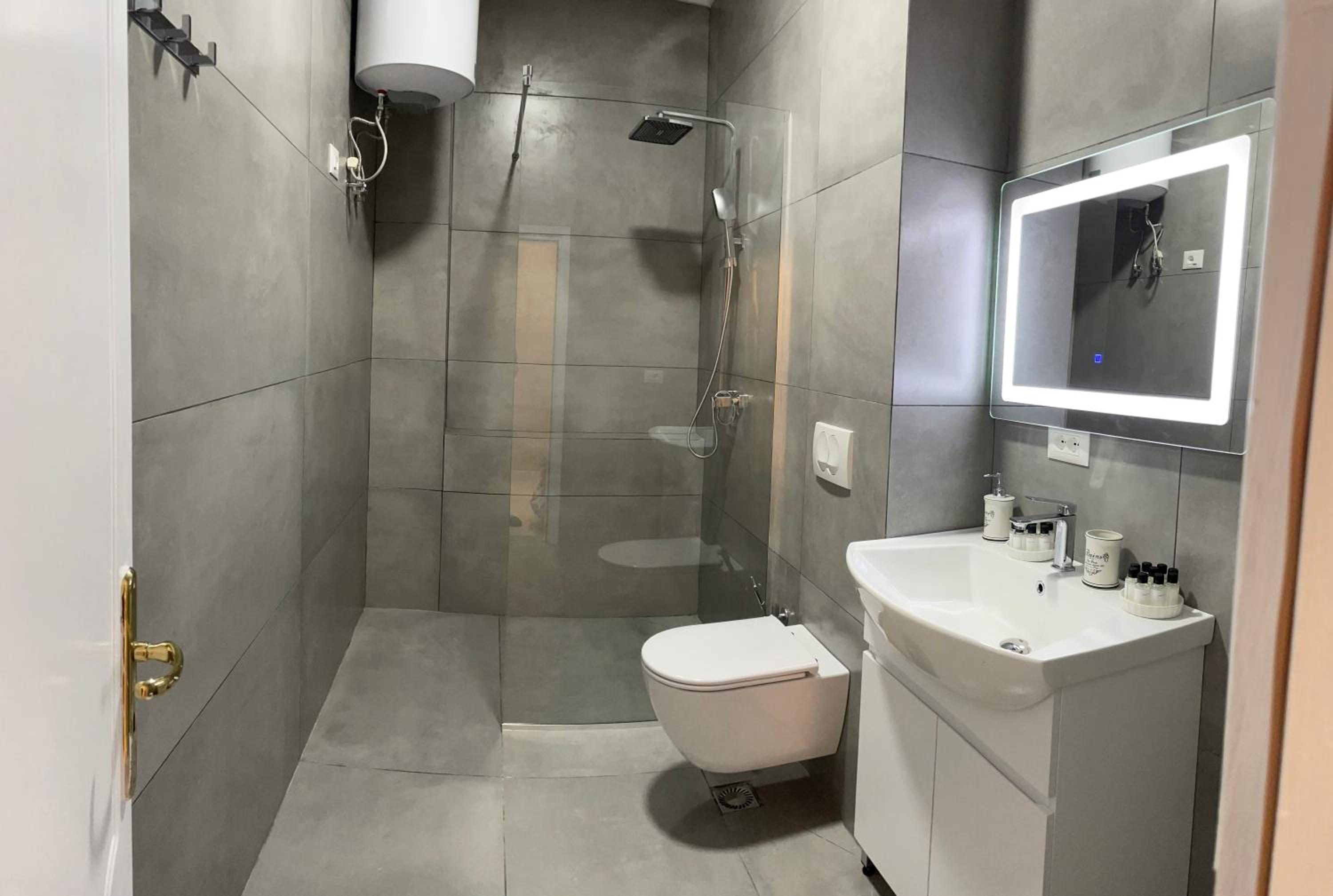 SUN TOWER LUXURY SUITE-VIEW FROM of TIRANA CENTER