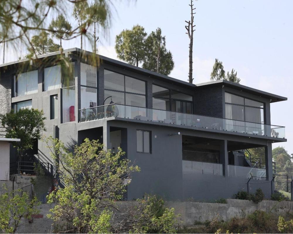 SaffronStays Mountains & Martini Villa, Tehri