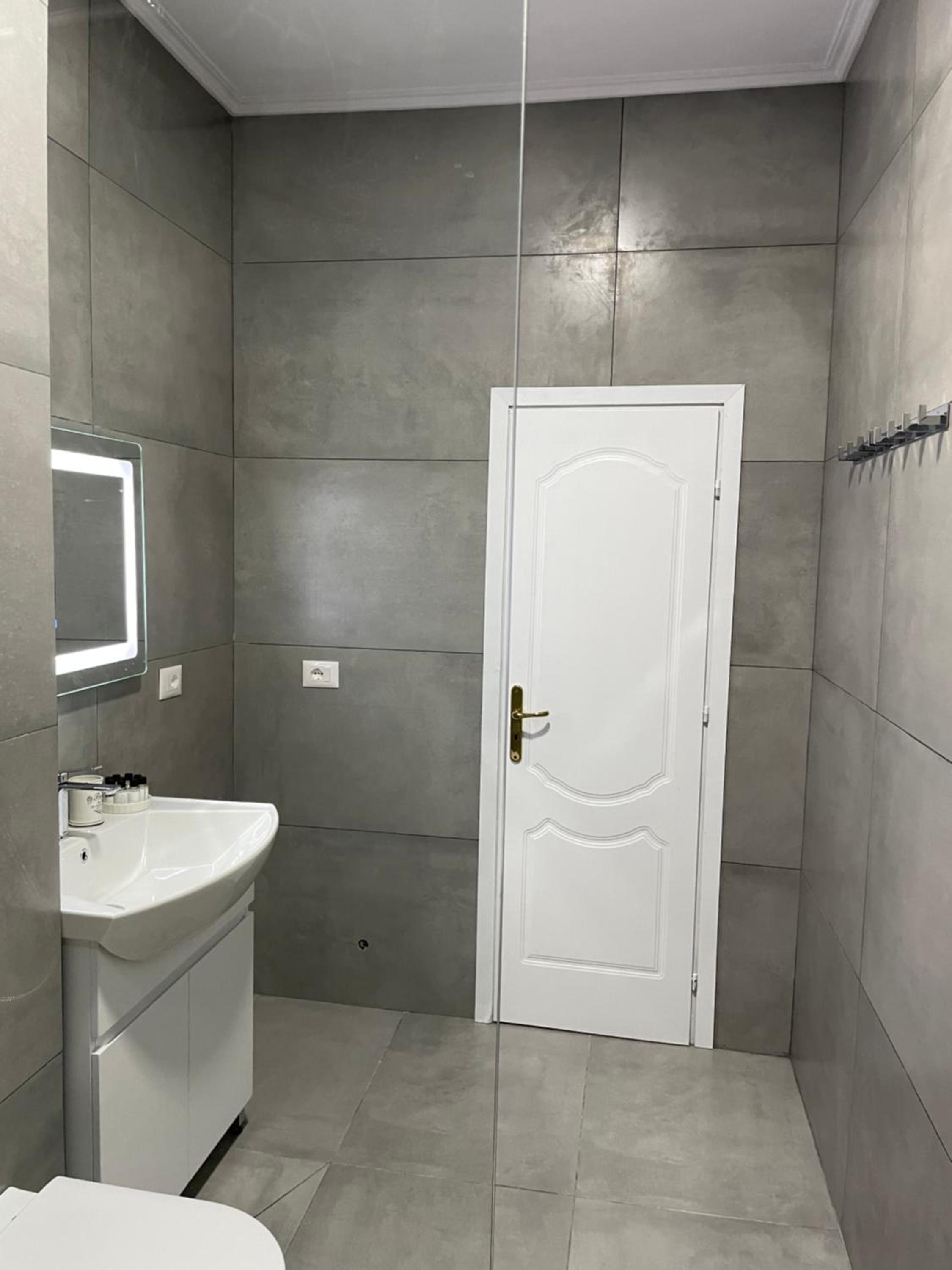 SUN TOWER LUXURY SUITE-VIEW FROM of TIRANA CENTER