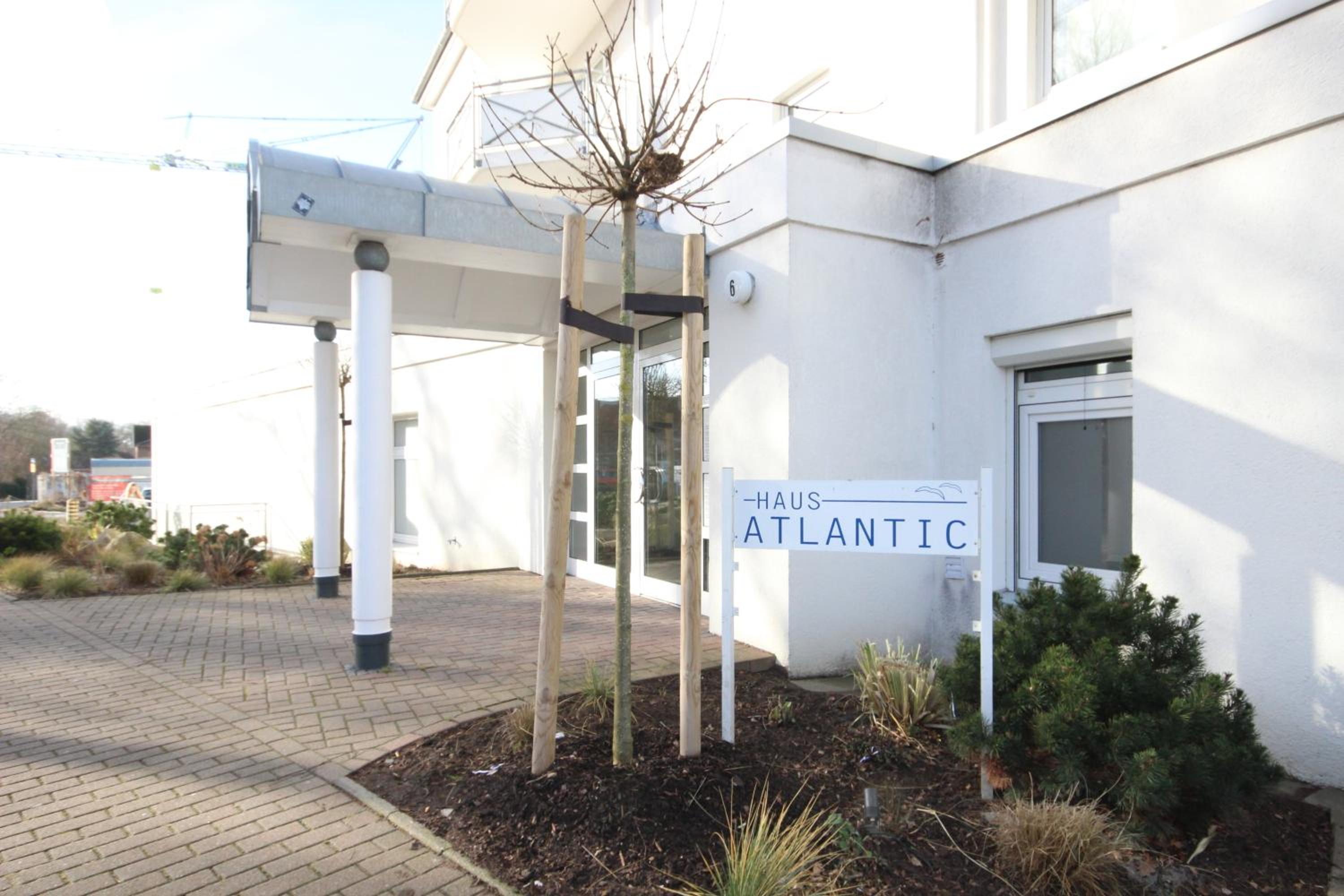 Atlantic 24