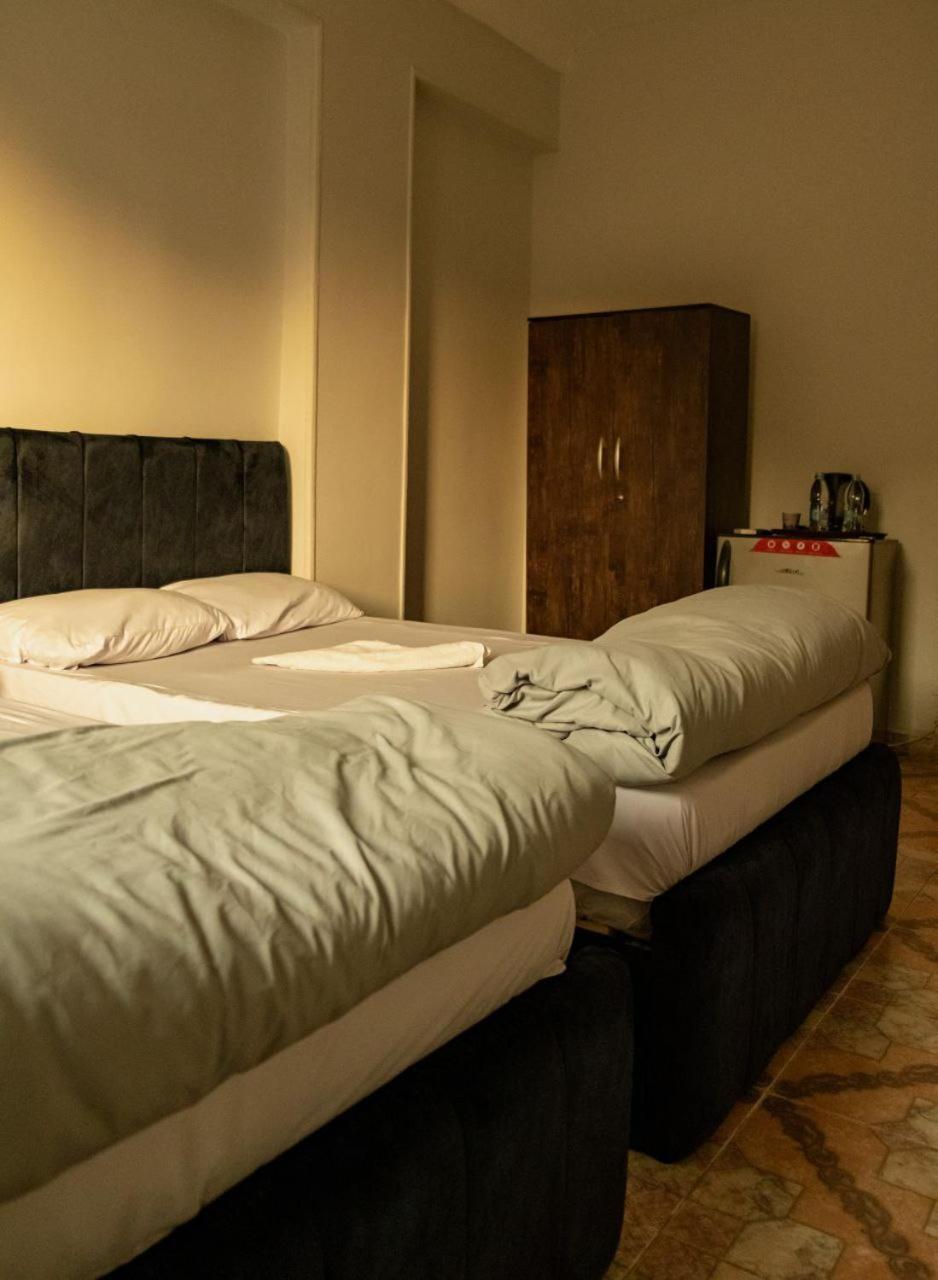 Beko pyramids inn