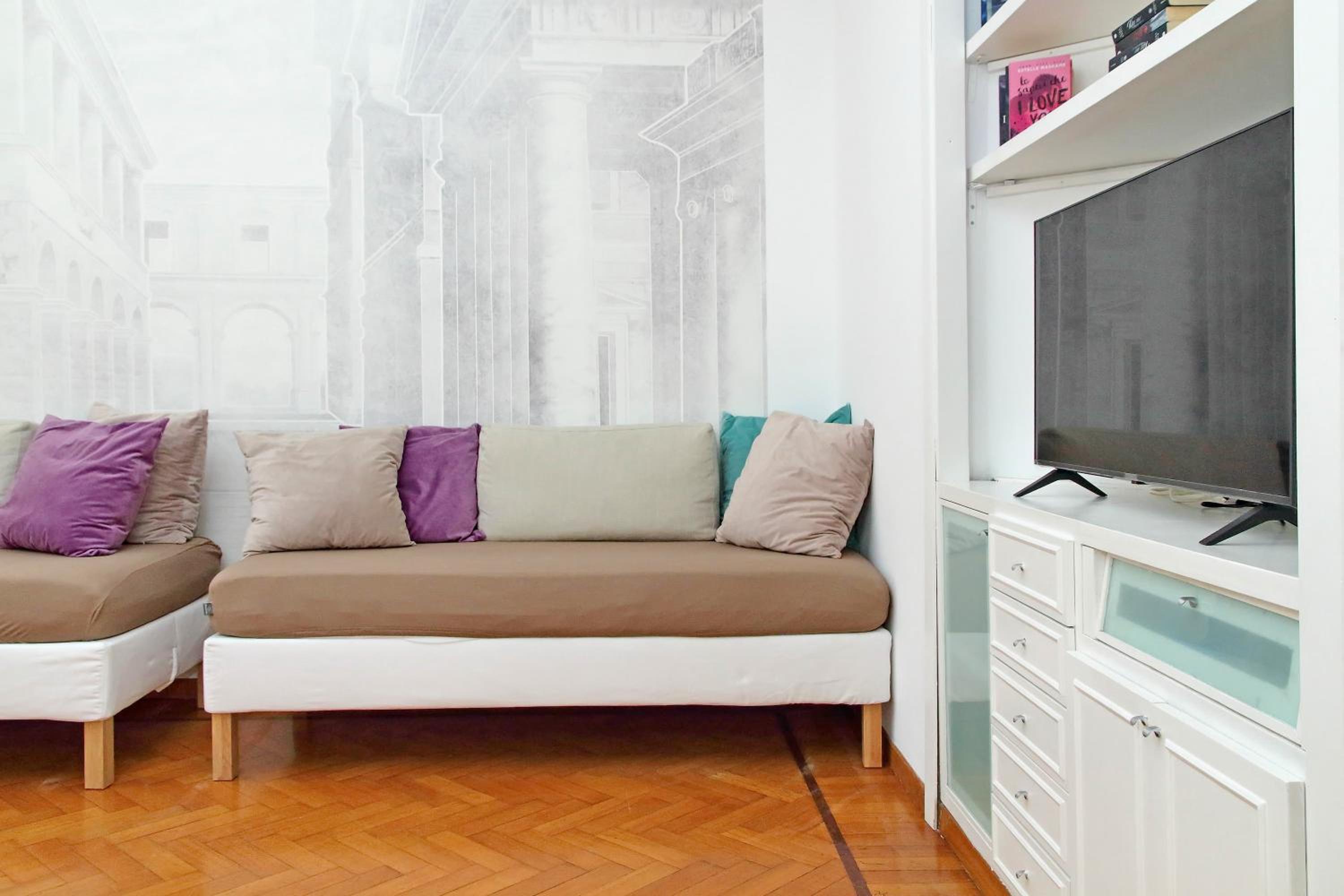 Charme e Style: Splendid Apartment with 2 Bedrooms