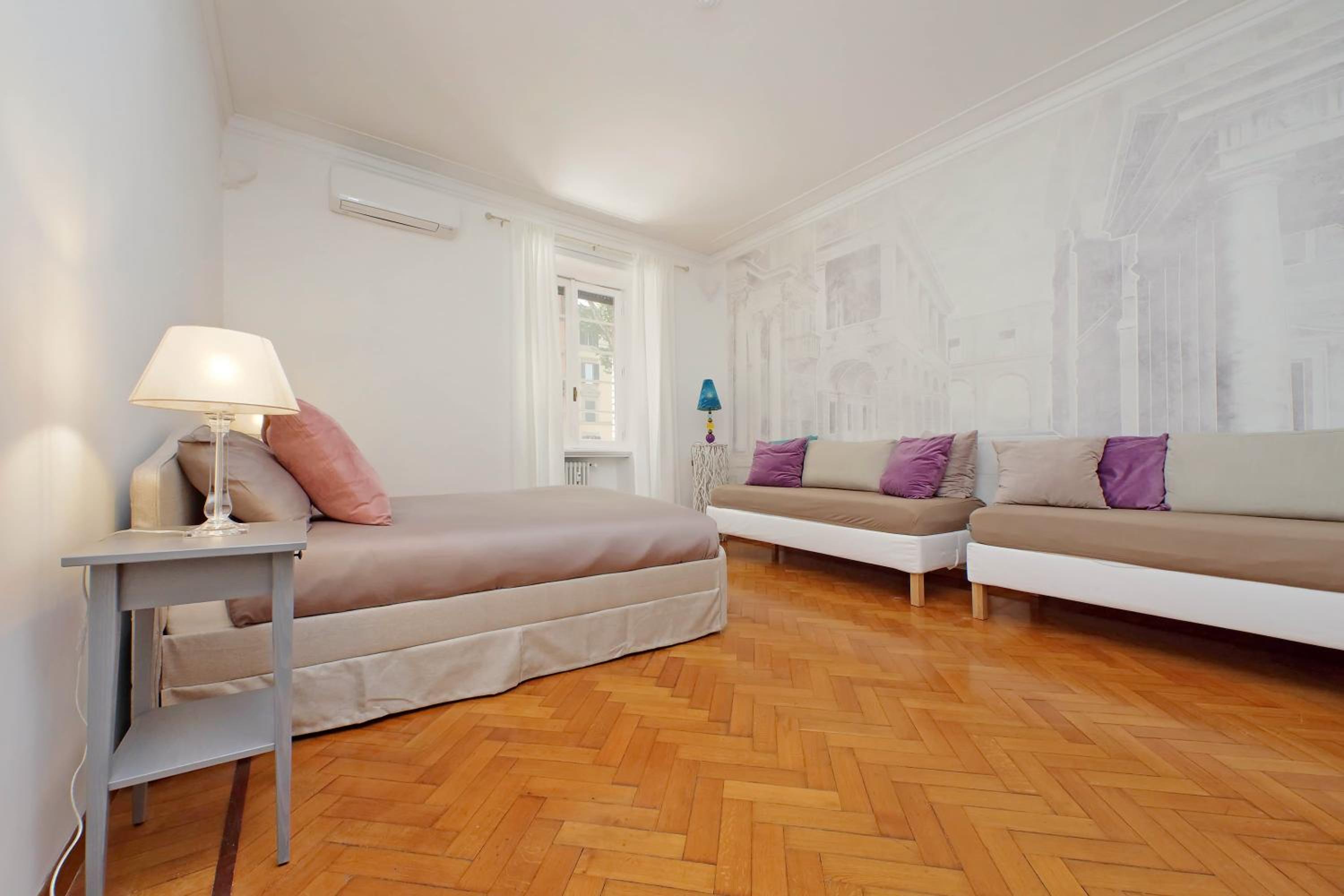 Charme e Style: Splendid Apartment with 2 Bedrooms
