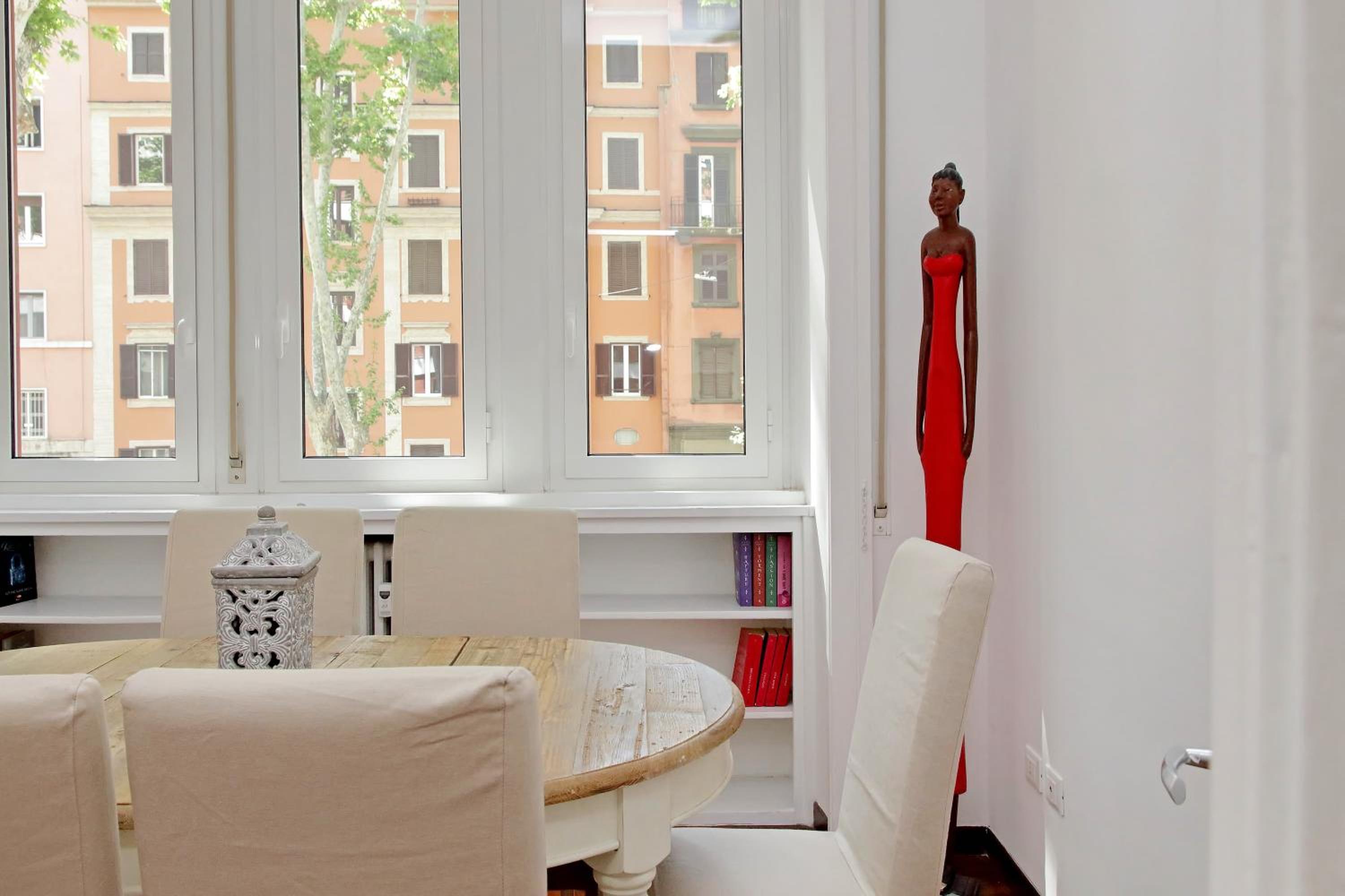 Charme e Style: Splendid Apartment with 2 Bedrooms