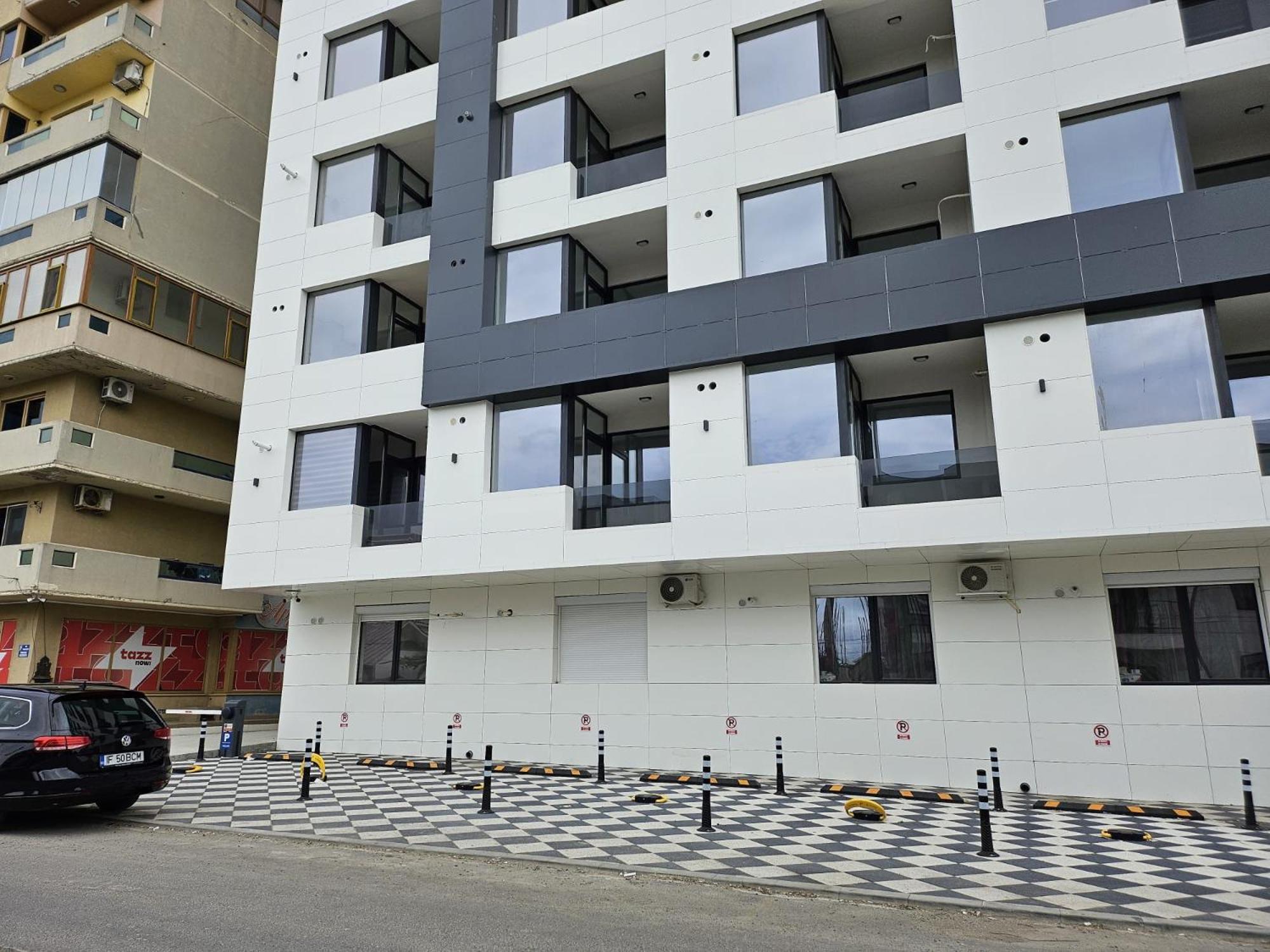 Apartament Complex B Stefan Lake view 5