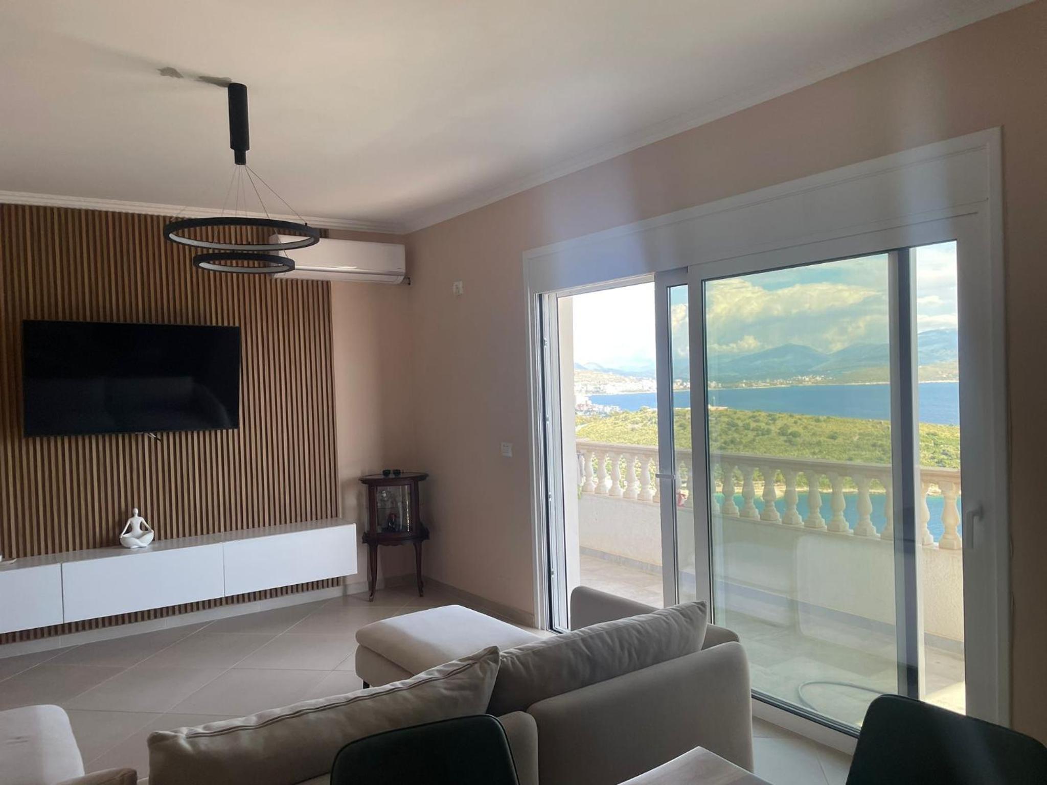 Ana&Endri's Summer Home