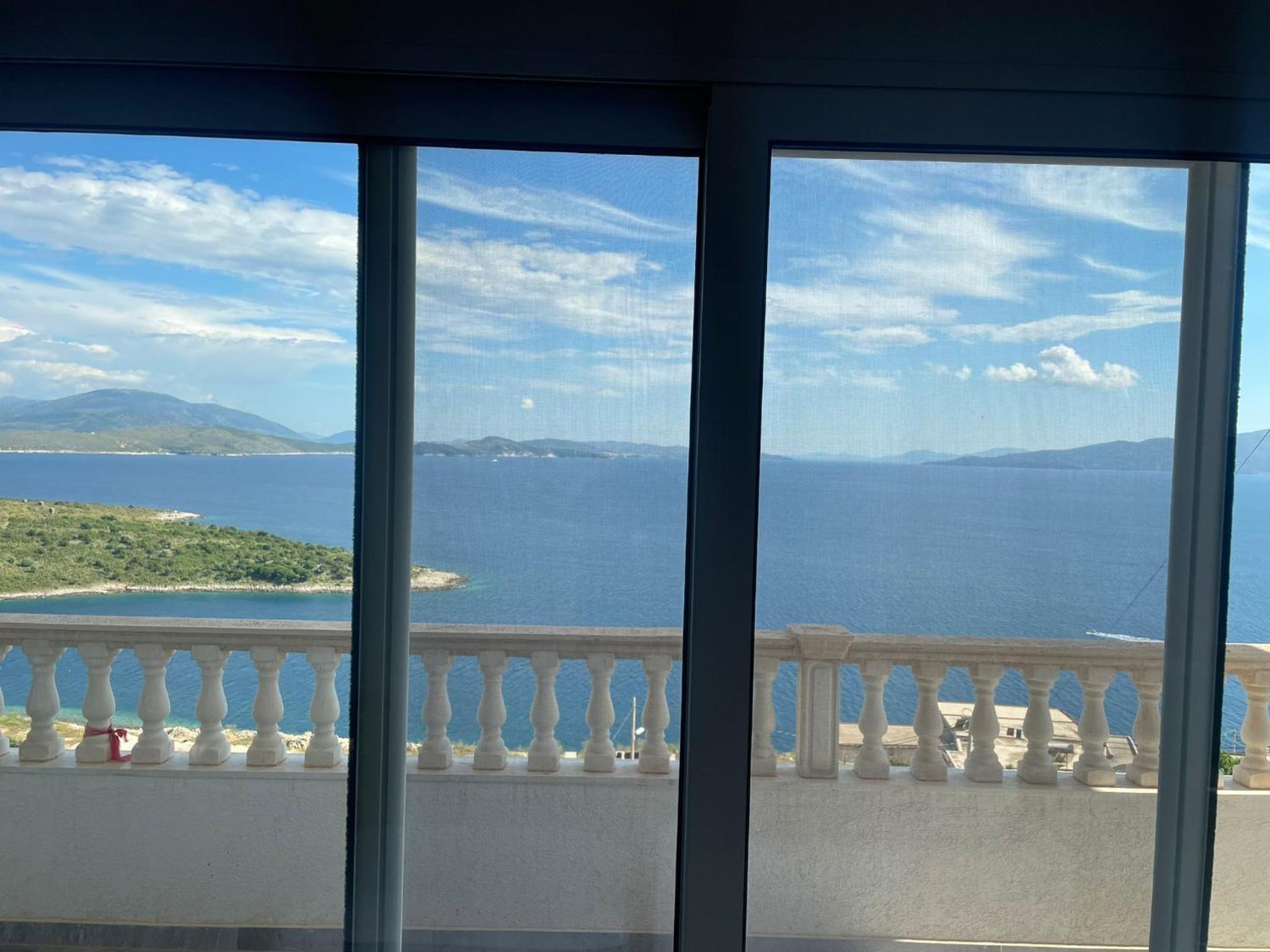 Ana&Endri's Summer Home