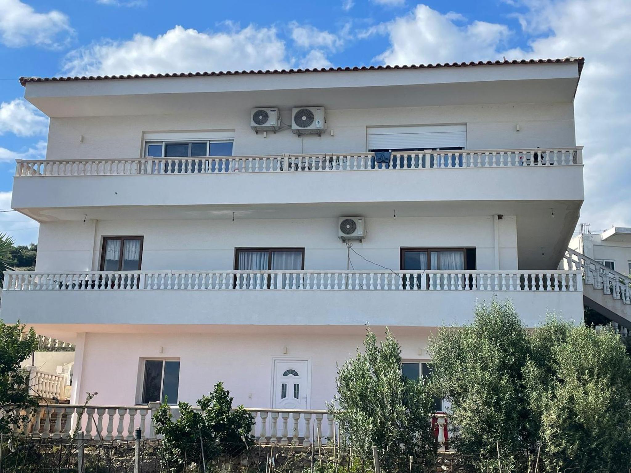 Ana&Endri's Summer Home