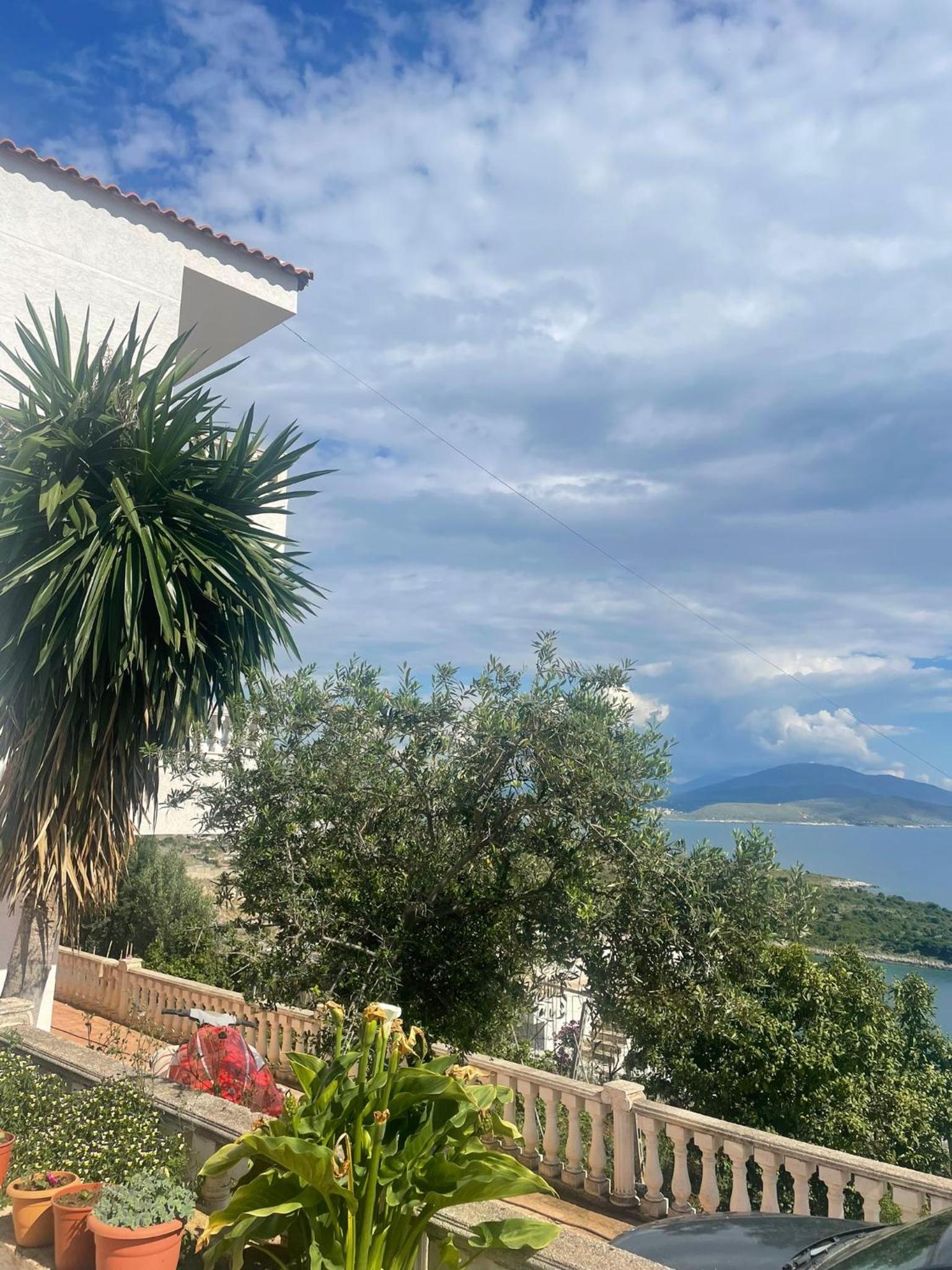 Ana&Endri's Summer Home