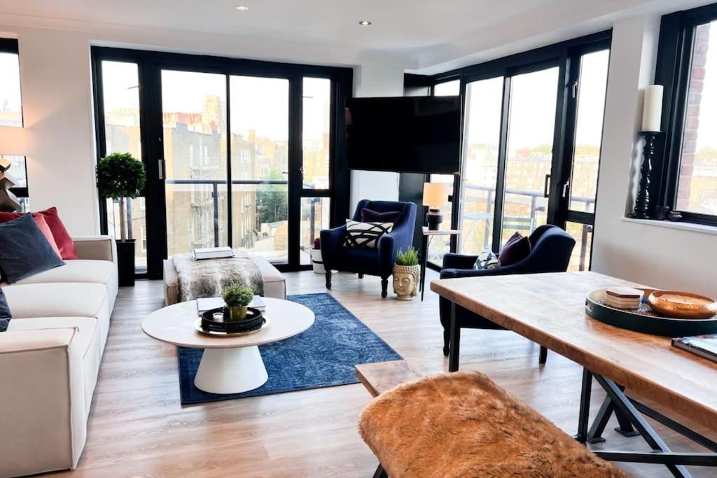 The View - Kensington
