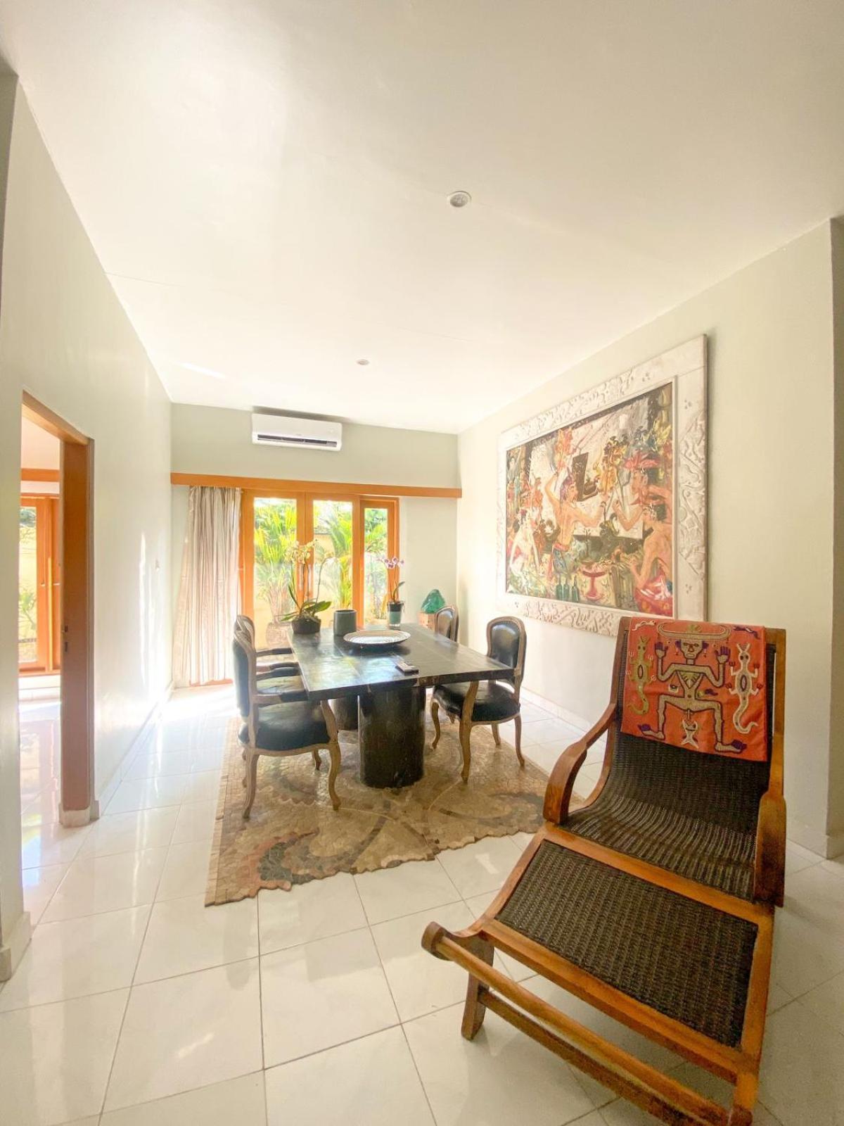 Hotel Orchid Villa - Image 1