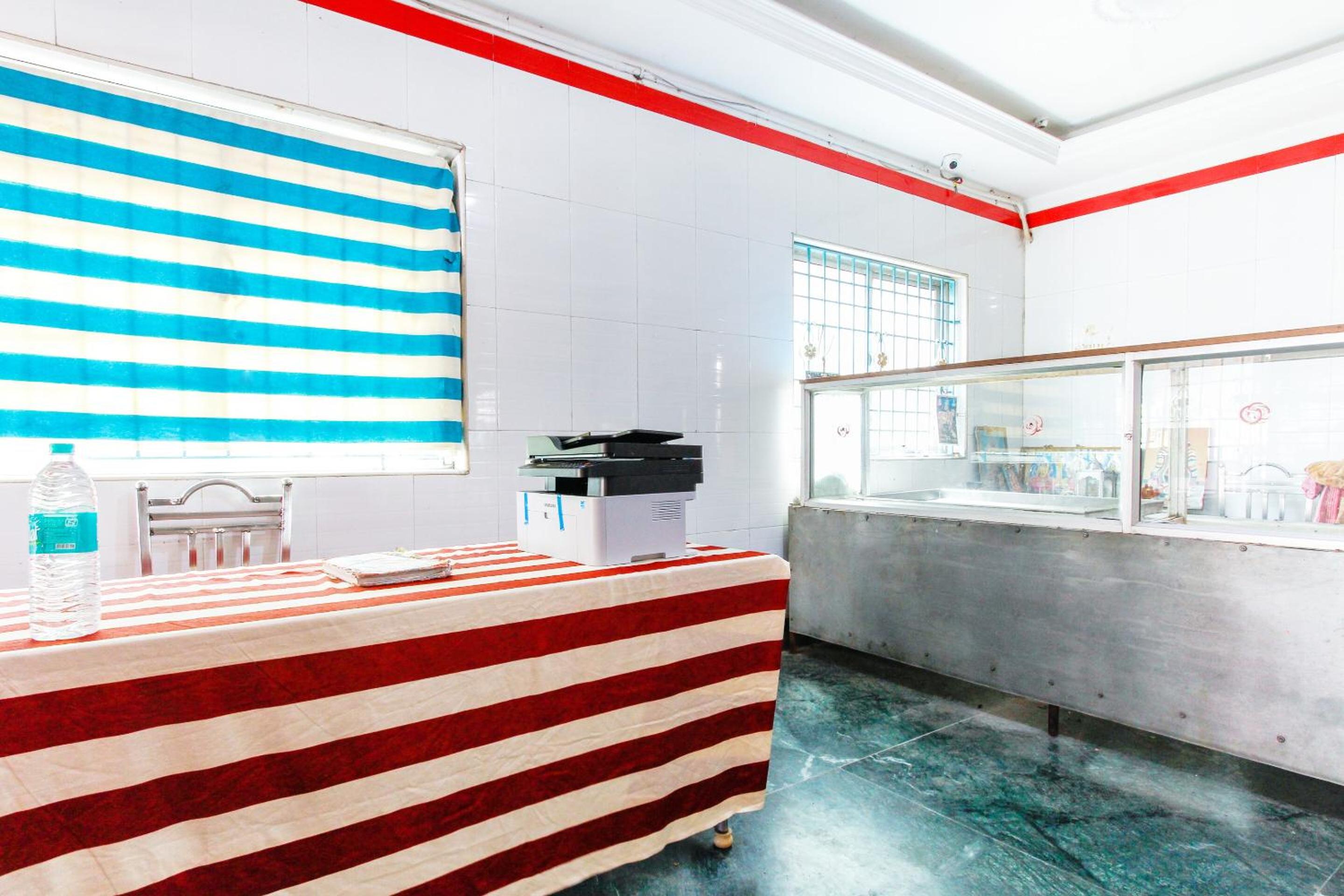 Hotel O Annai
