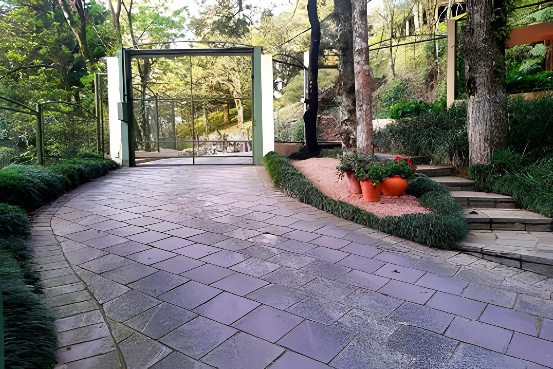 Follow Gramado - Beautiful and with a view! Walk to the Center and Lago Negro!