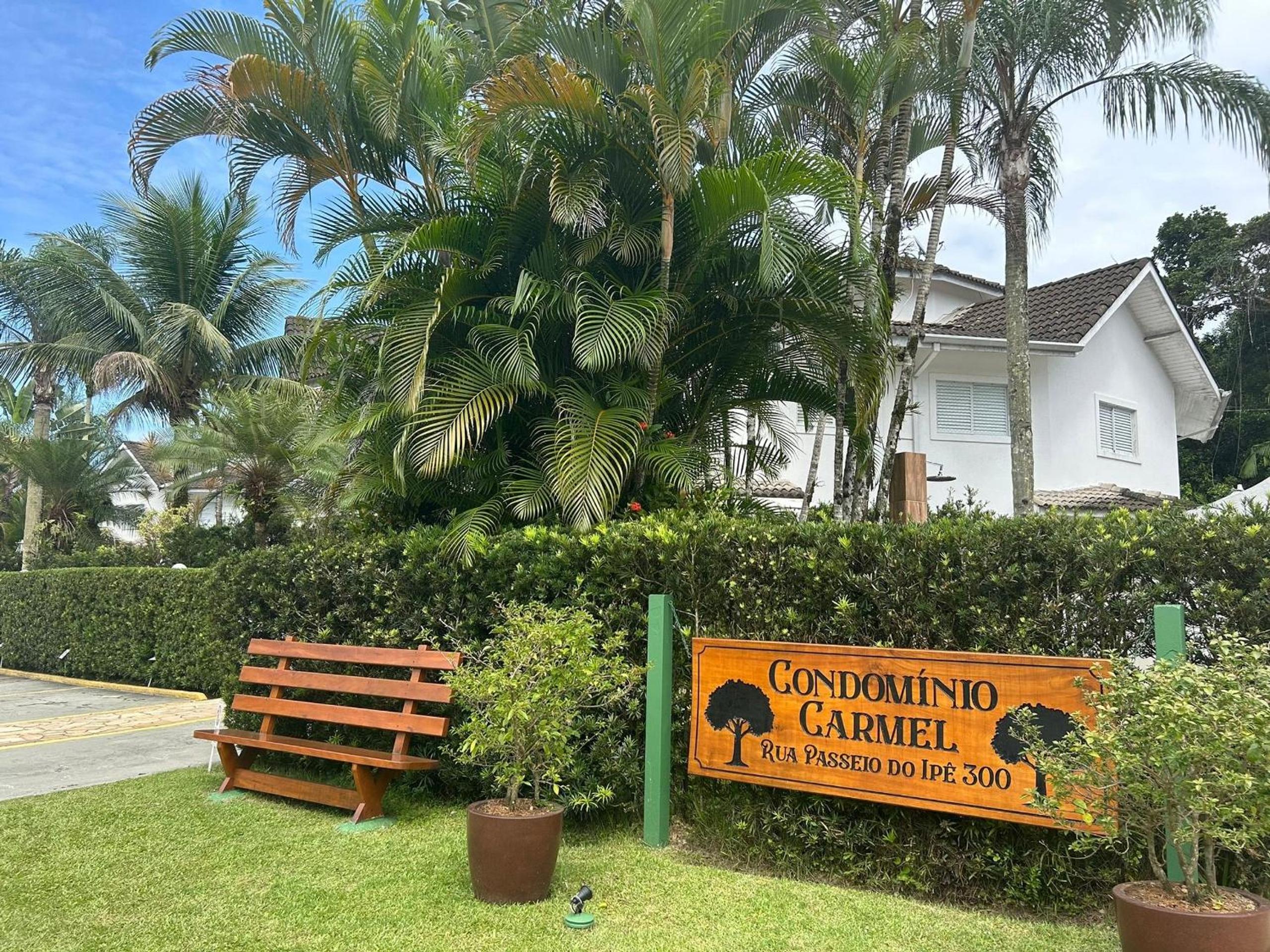 Casa de Condomínio em Riviera de São Lourenço