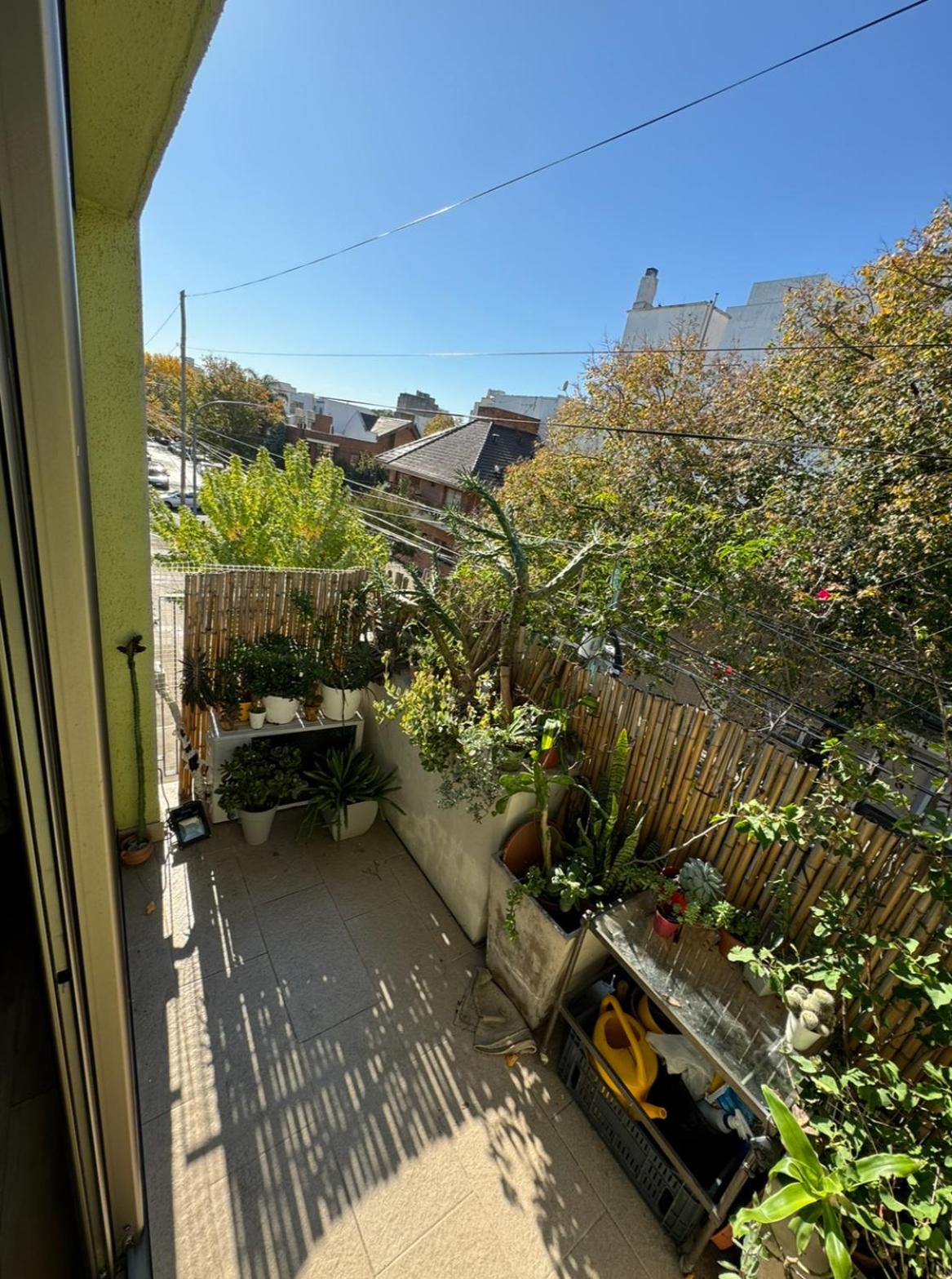 Apartment with balcony, garden and parrilla