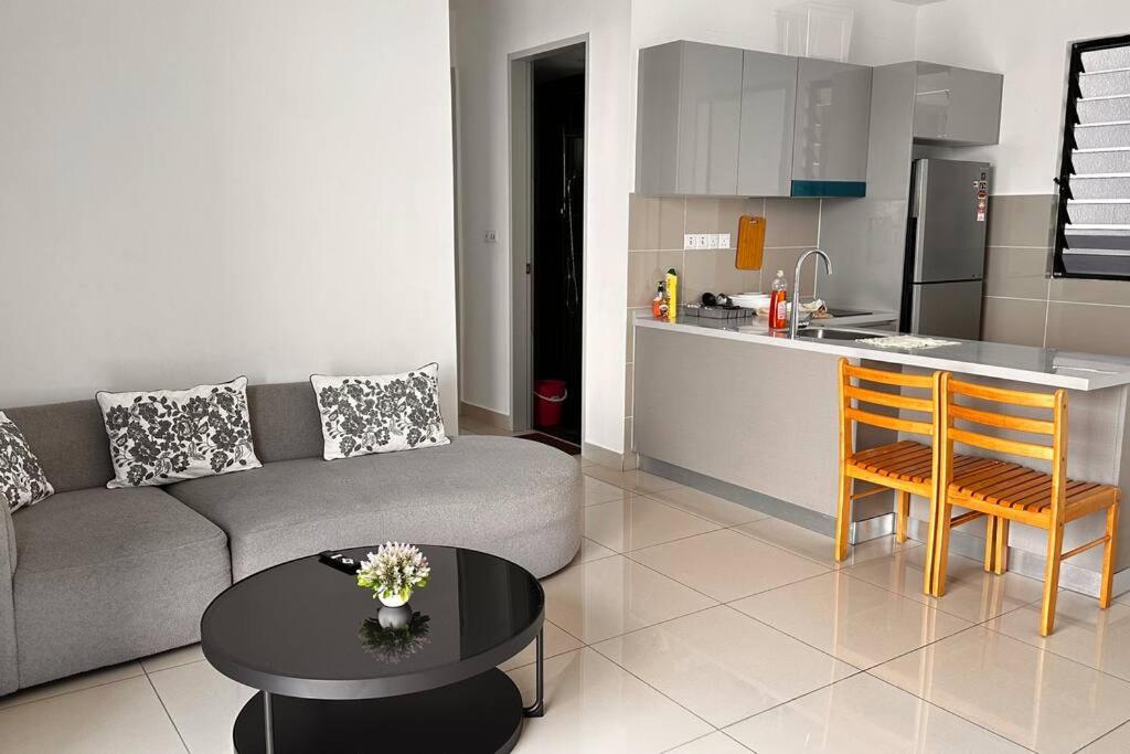 Luxury 2bedroom 2 bathroom Apartment KLCC VIEW-Trion A5310 KL