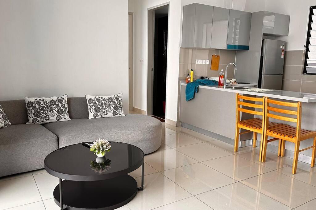 Luxury 2bedroom 2 bathroom Apartment KLCC VIEW-Trion A5310 KL
