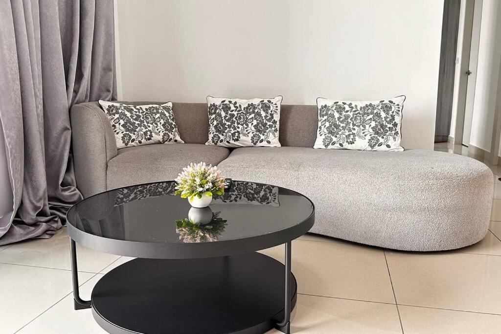 Luxury 2bedroom 2 bathroom Apartment KLCC VIEW-Trion A5310 KL