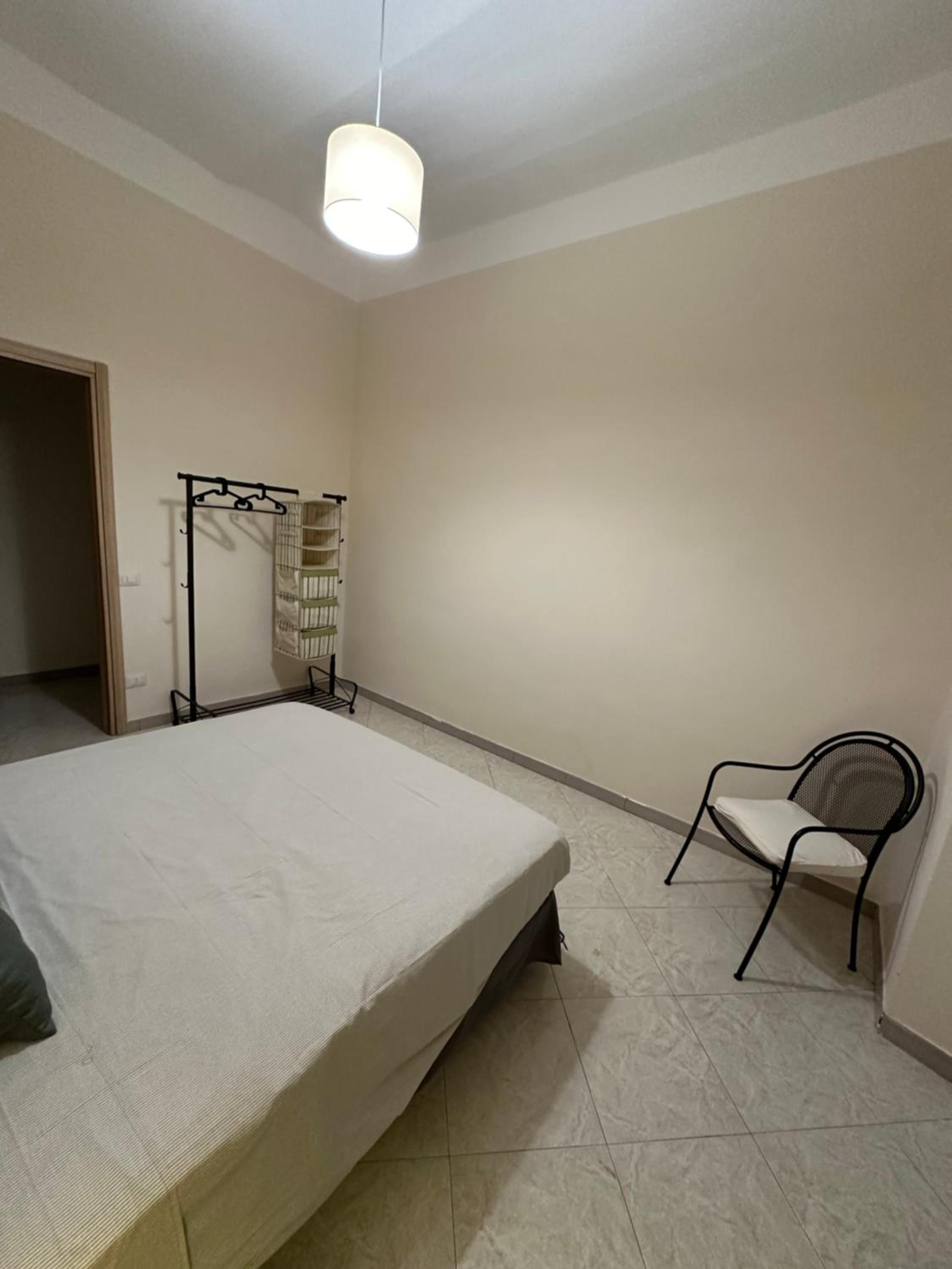 Spacious 130 sqm Luxury Apartment - 2 Bathrooms - Central Station & Old Town