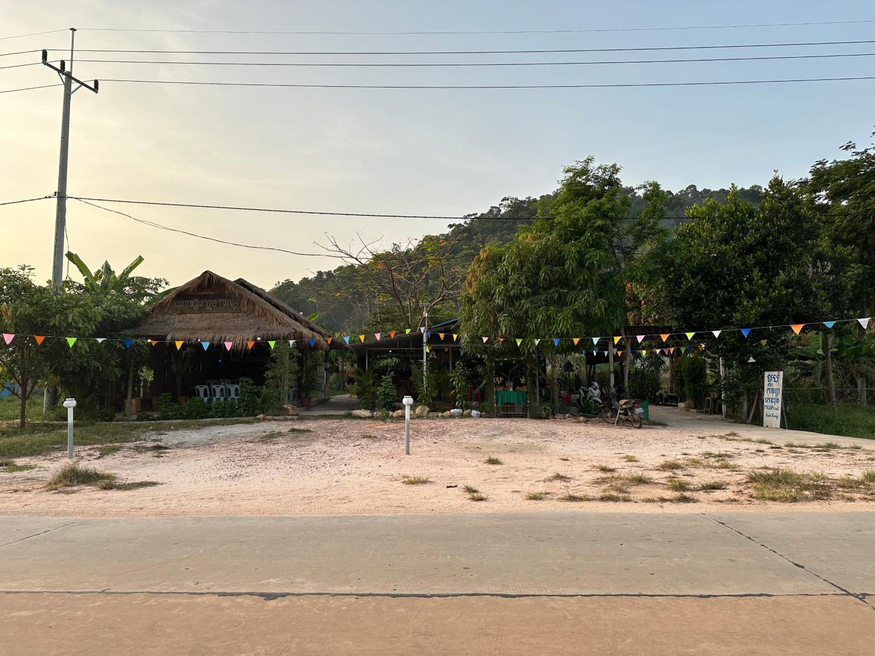 Maloop Cafe Bungalow