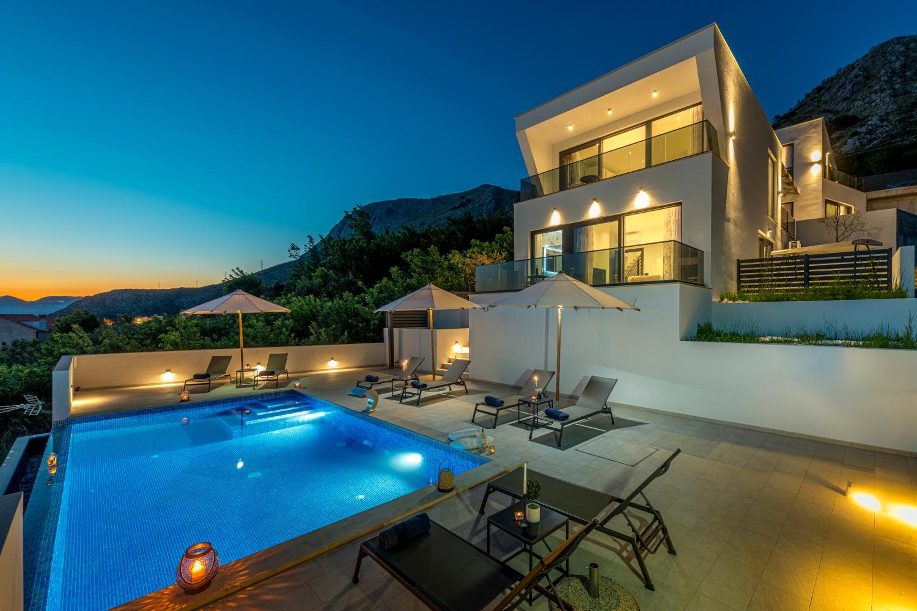 Exclusive Villa Belenum with breakfast,gym,sauna view 4