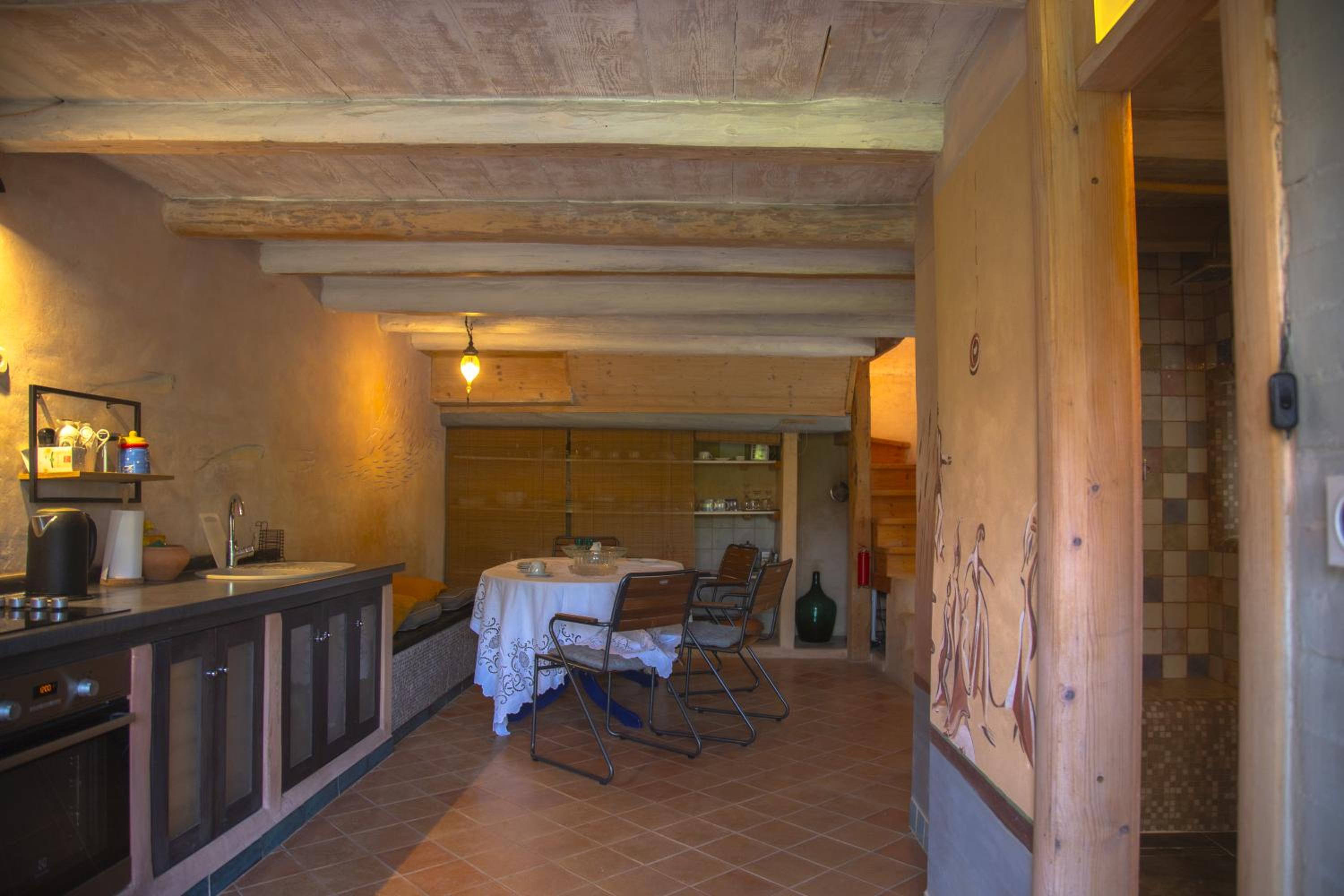 Stonehome Pojata