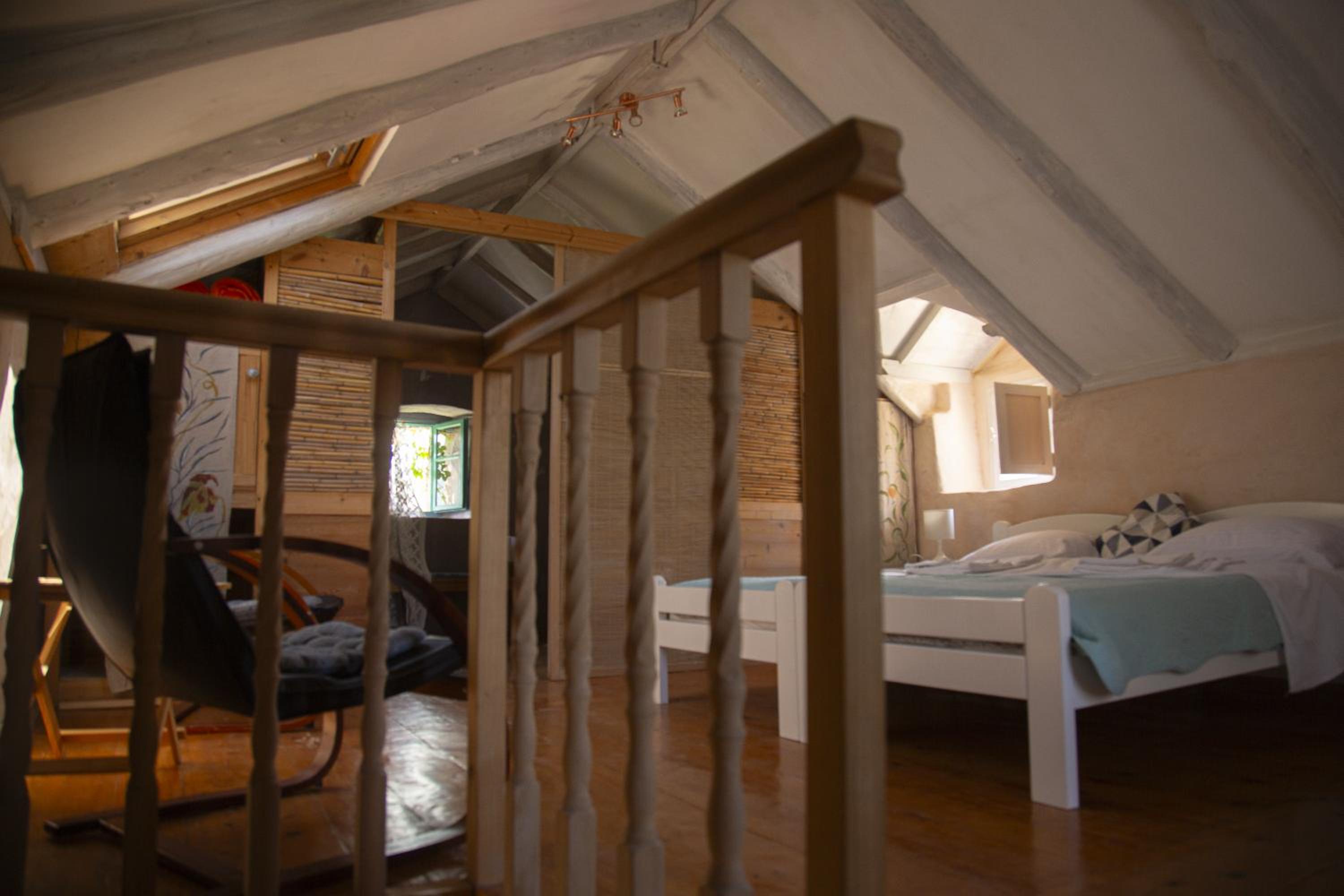 Stonehome Pojata