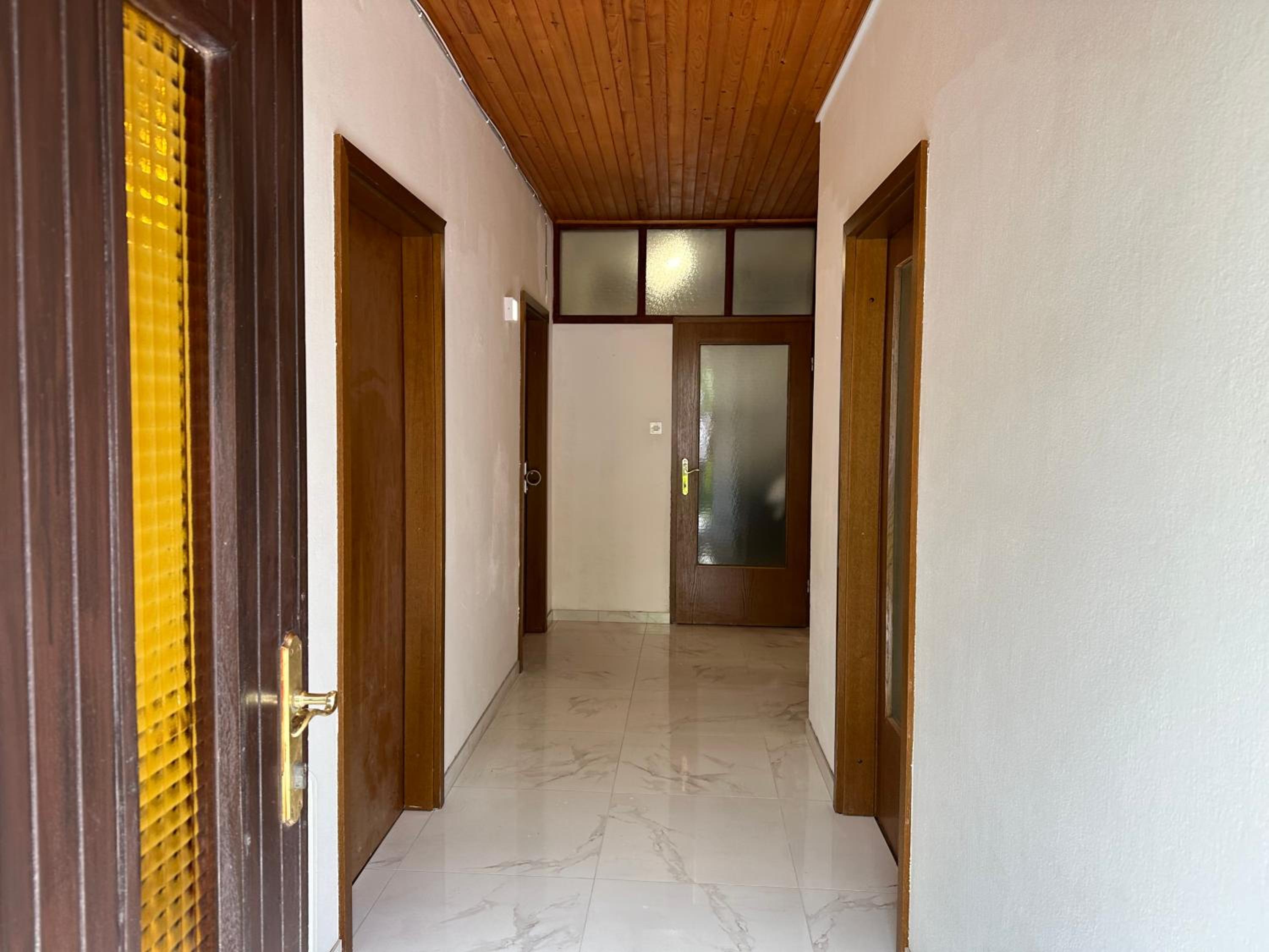Sunny Hill Apartment