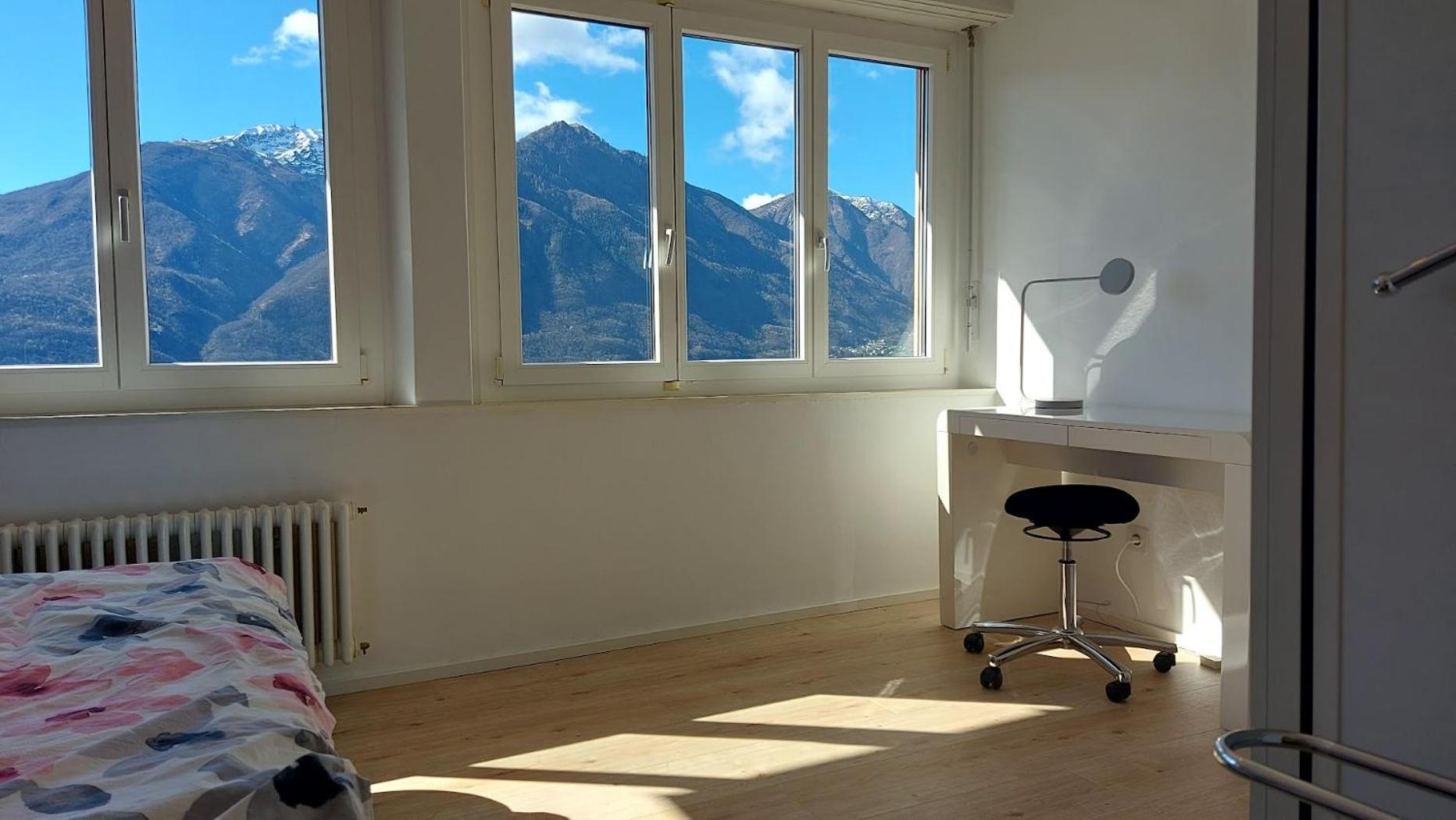 4-Zi-WG Casa Sogno - Valle mit Kamin. Alleinlage im Rebberg!
