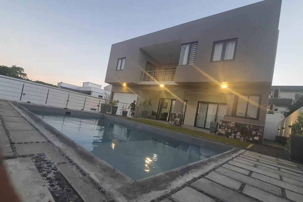 Grand Baie Luxury 5BR Villa with Private Pool view 4