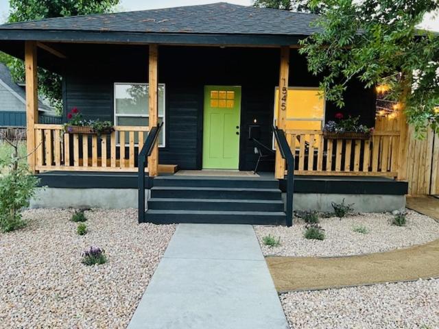 Darling 30 Day Minimum home in Bend, US