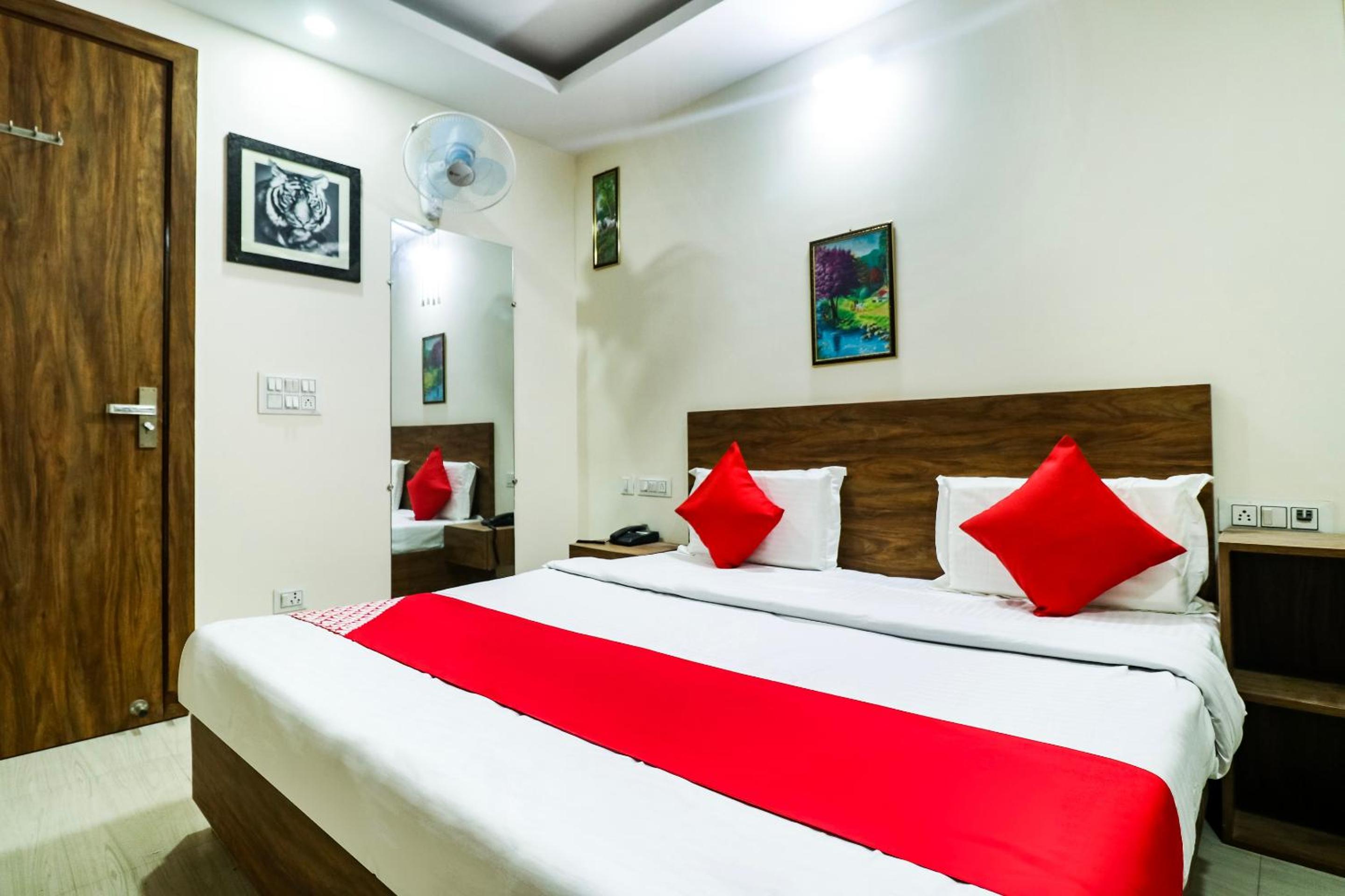Hotel O The Vansh Balaji Hot view 4