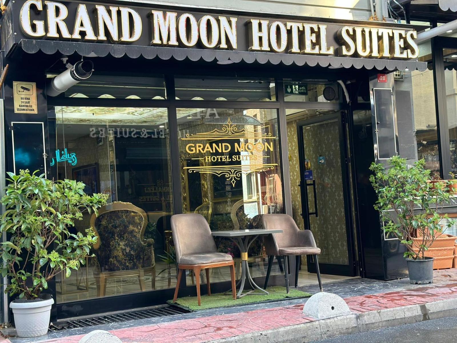 Grand Moon Hotel Suites - Image 19