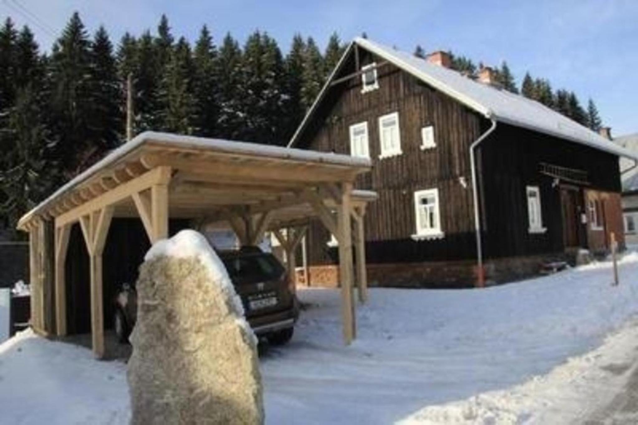 Ferienhaus in Klingenthal mit Terrasse, Grill und Garten