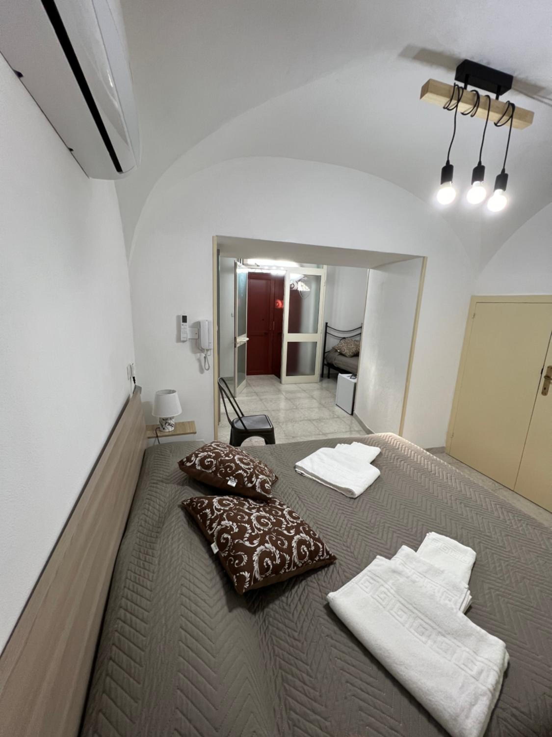 Station Rooms37 view 3