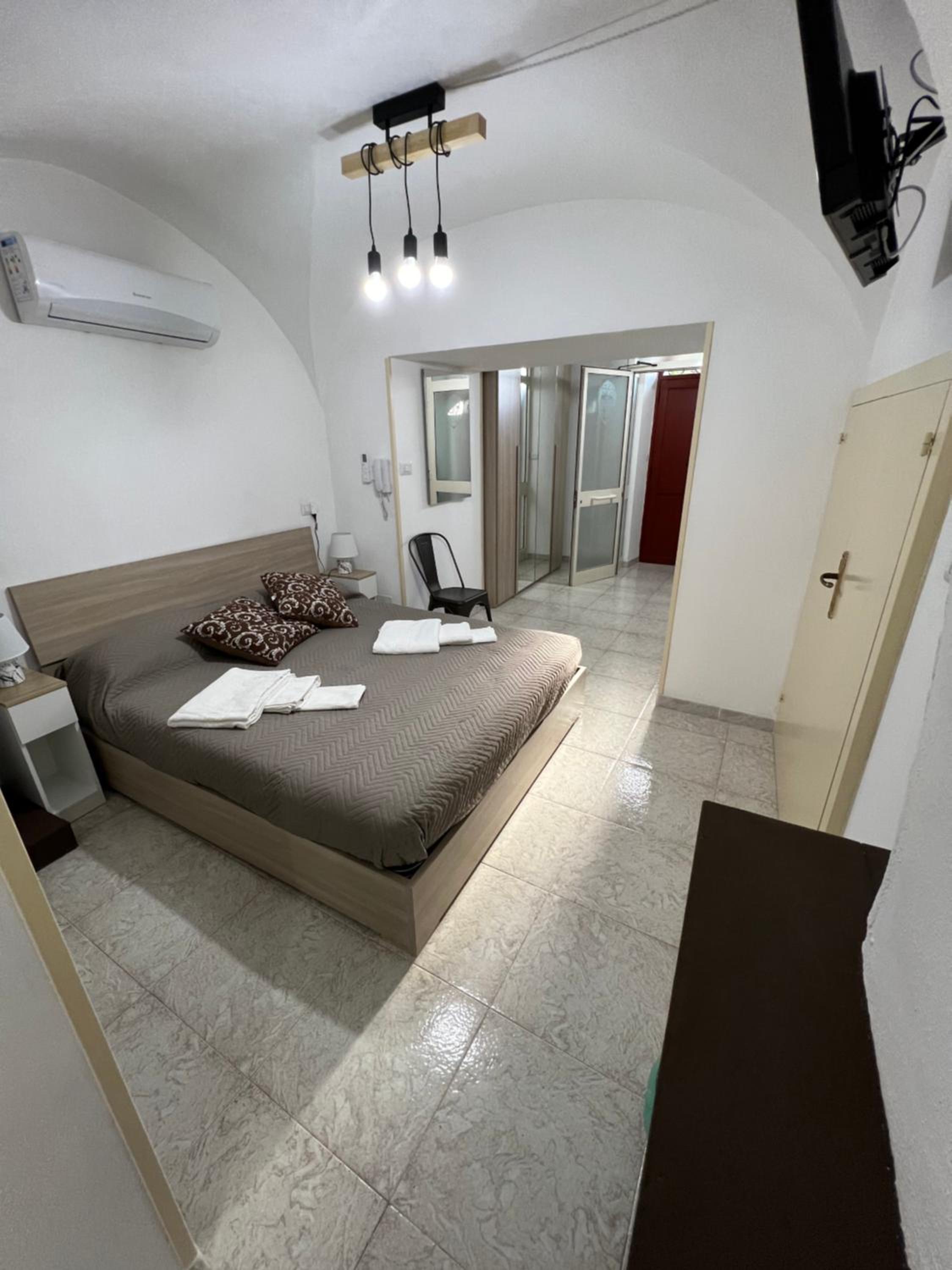 Station Rooms37 view 2