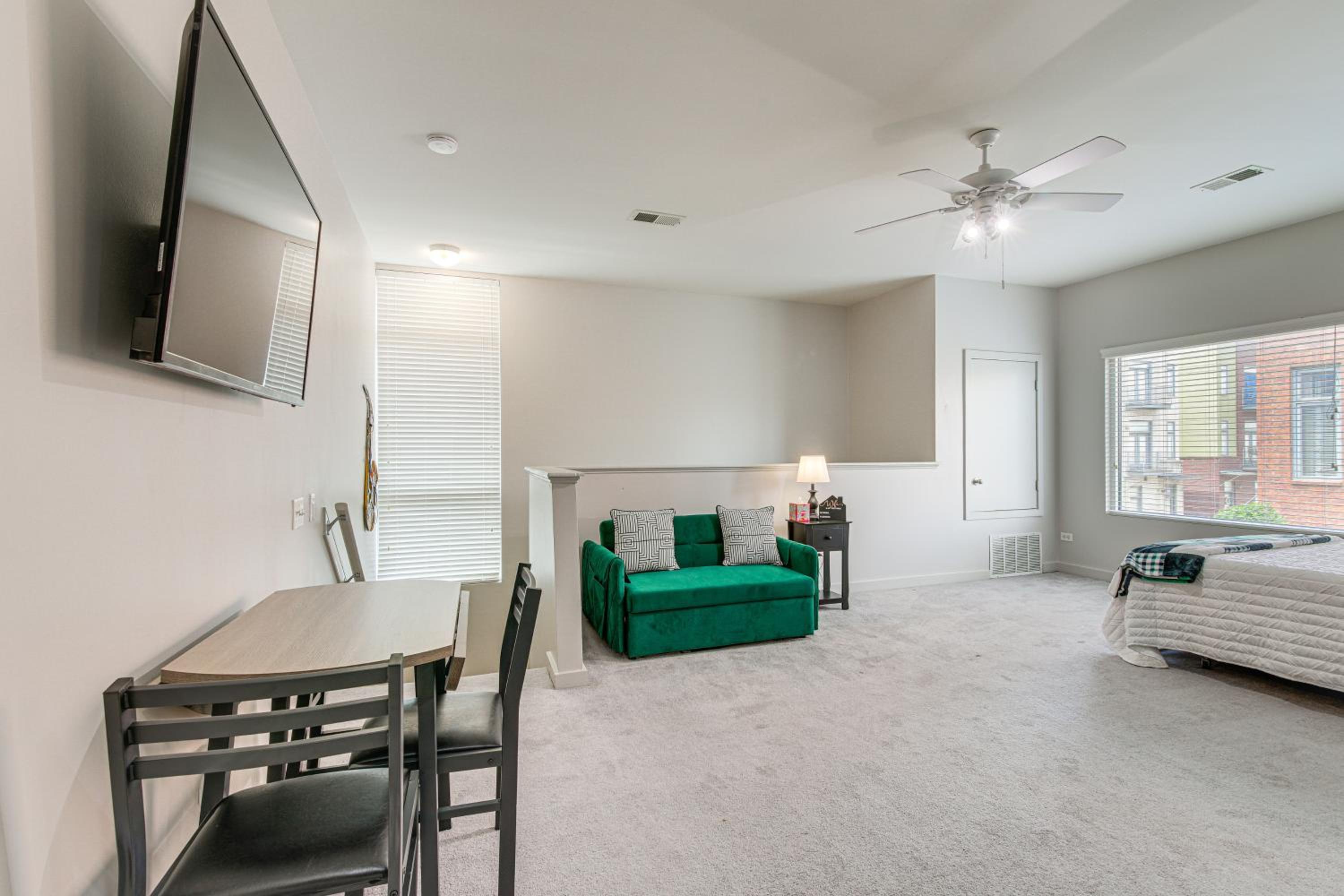 WFH-Friendly Memphis Studio Near Hospitals and Dtwn!
