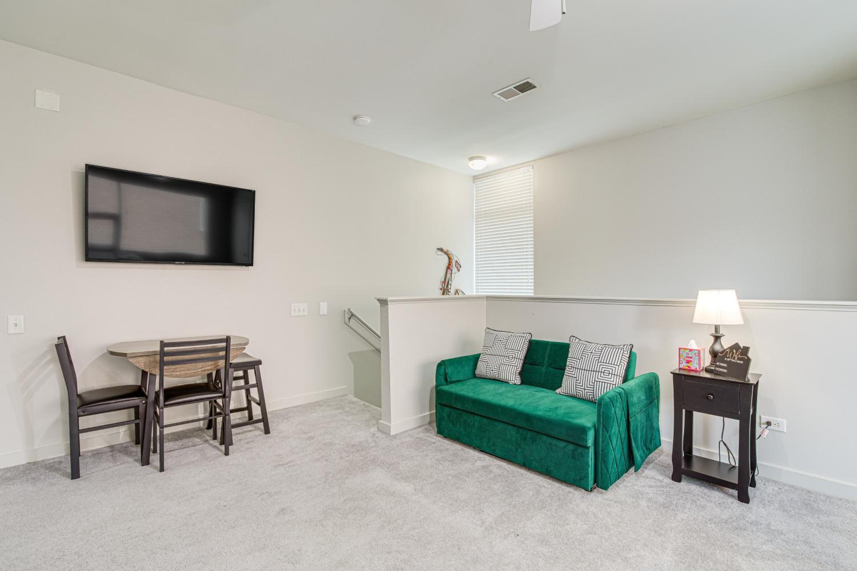 WFH-Friendly Memphis Studio Near Hospitals and Dtwn!