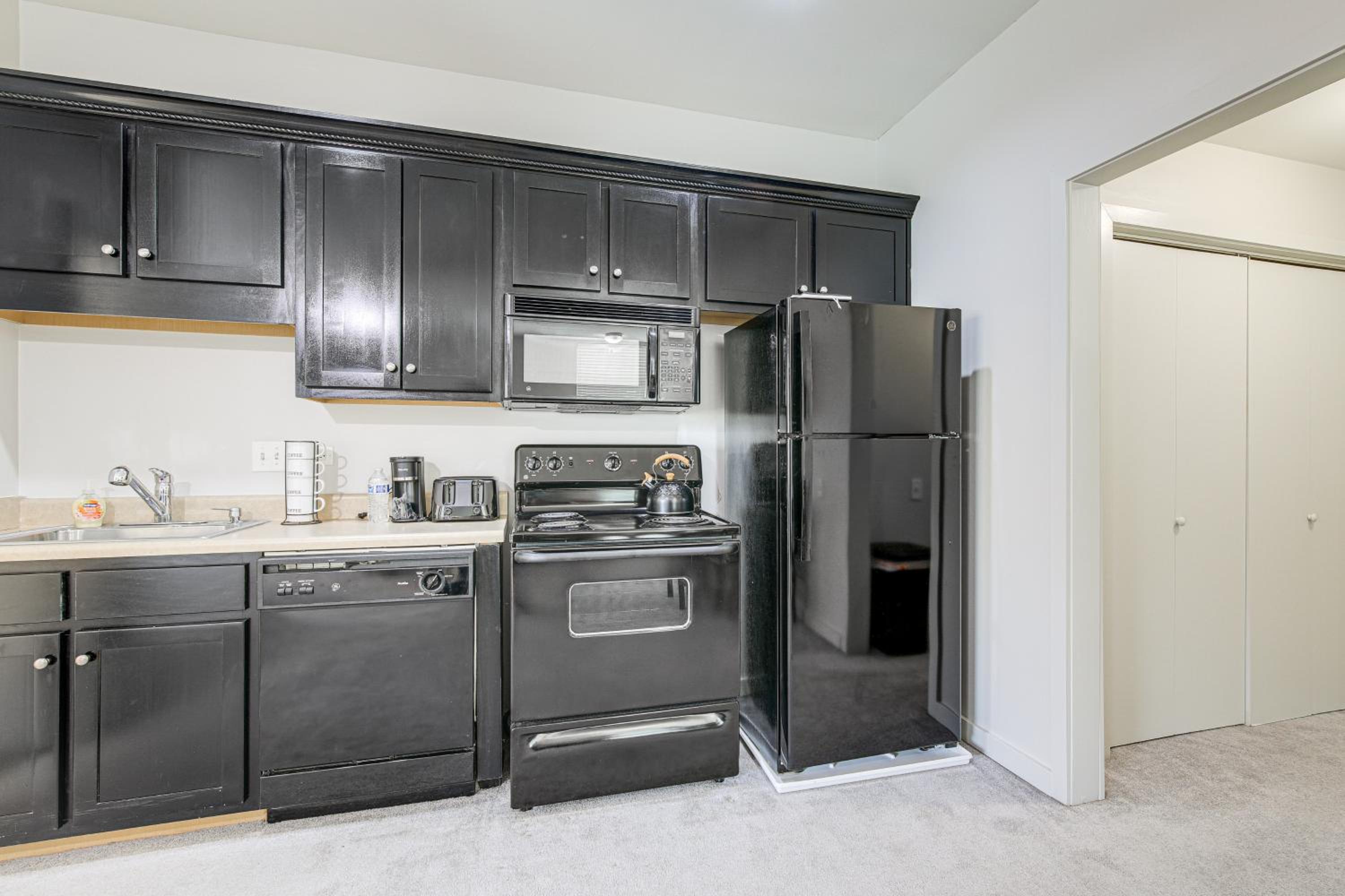WFH-Friendly Memphis Studio Near Hospitals and Dtwn!