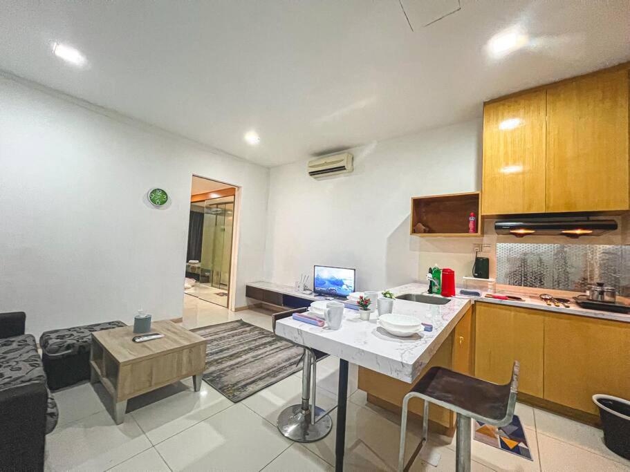KUALA LUMPUR, Near MRT, 1-3pax, Bathtub